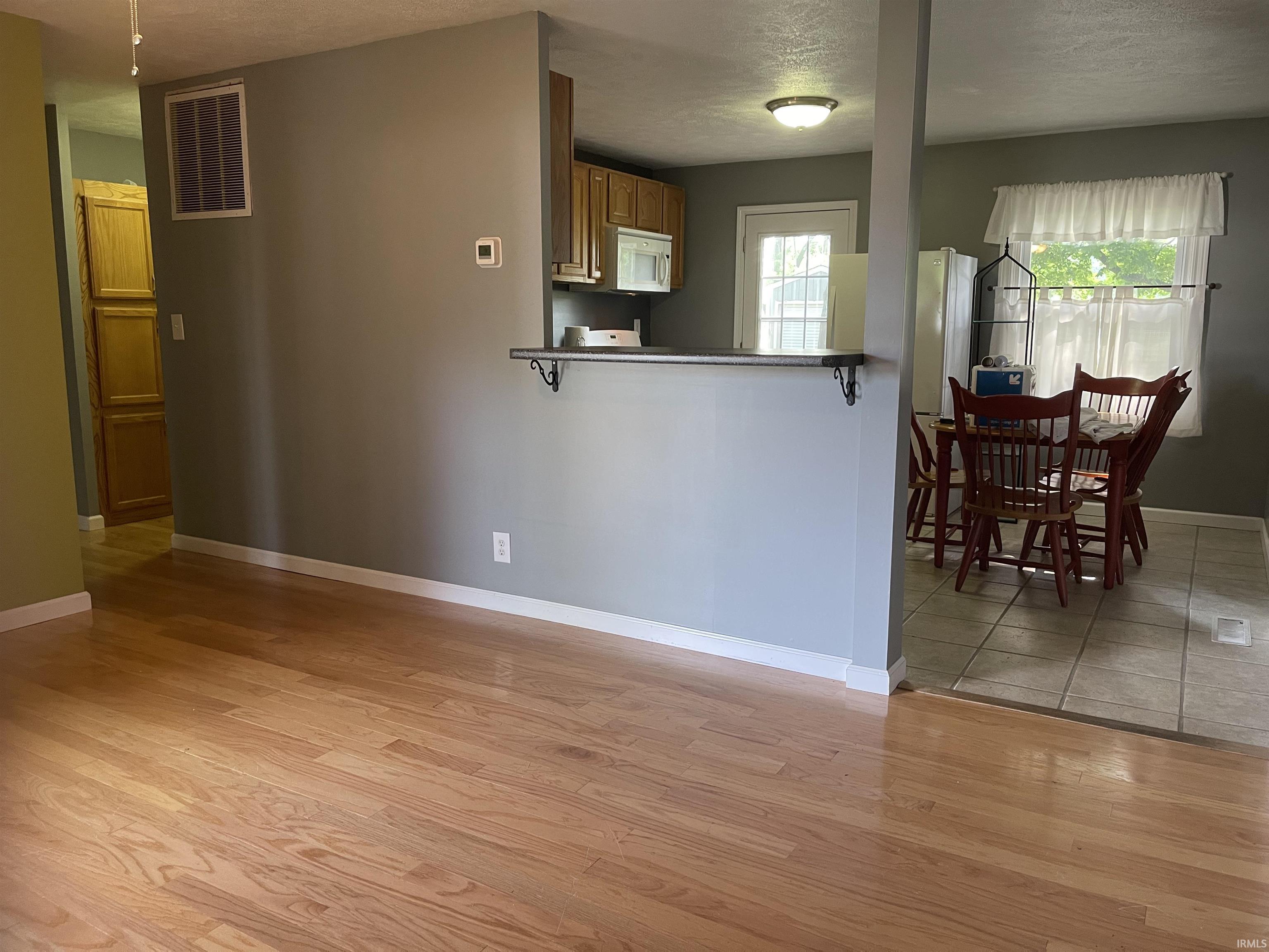 1615 Monroe