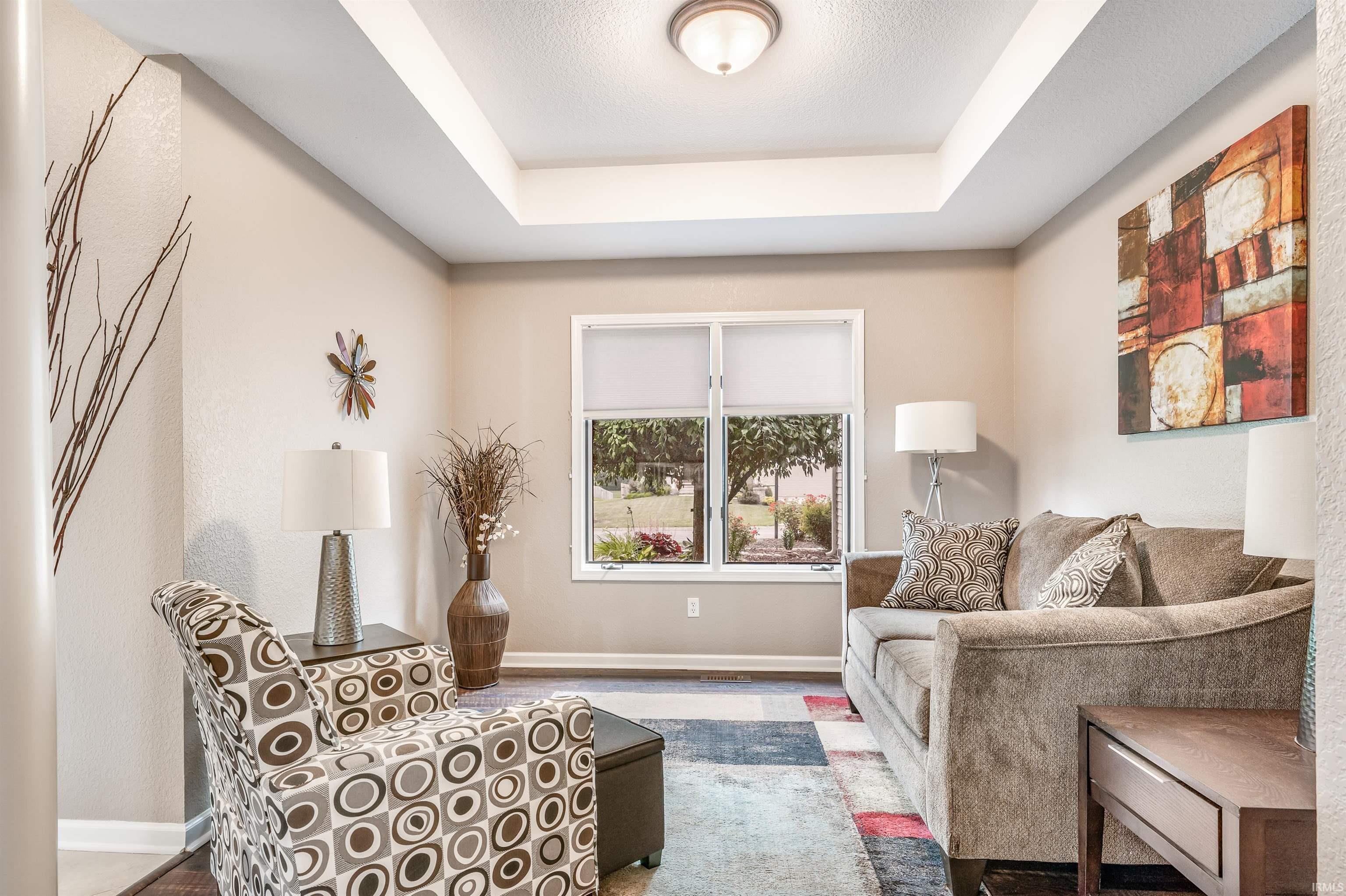 2410 Sugar Tree