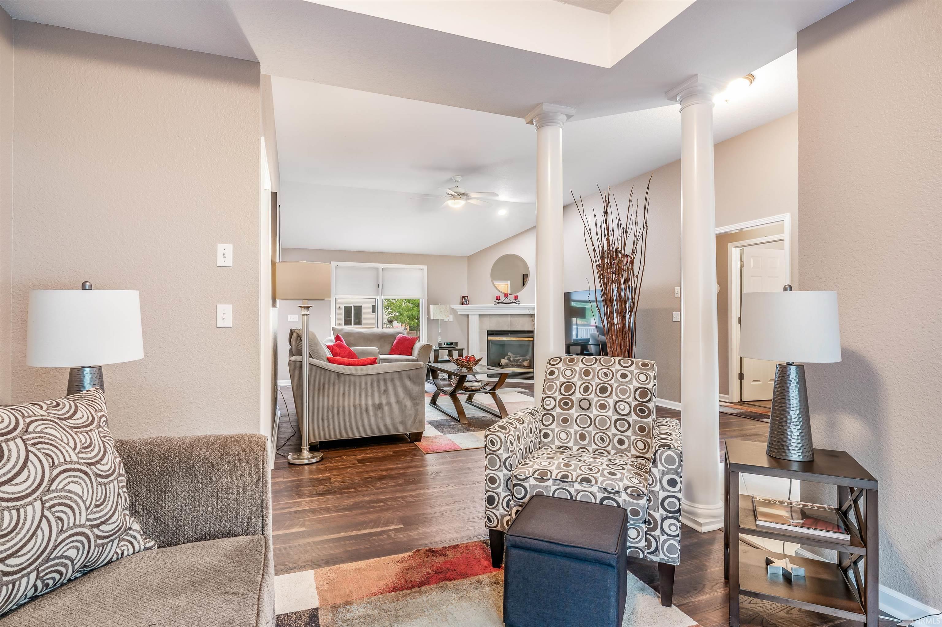 2410 Sugar Tree