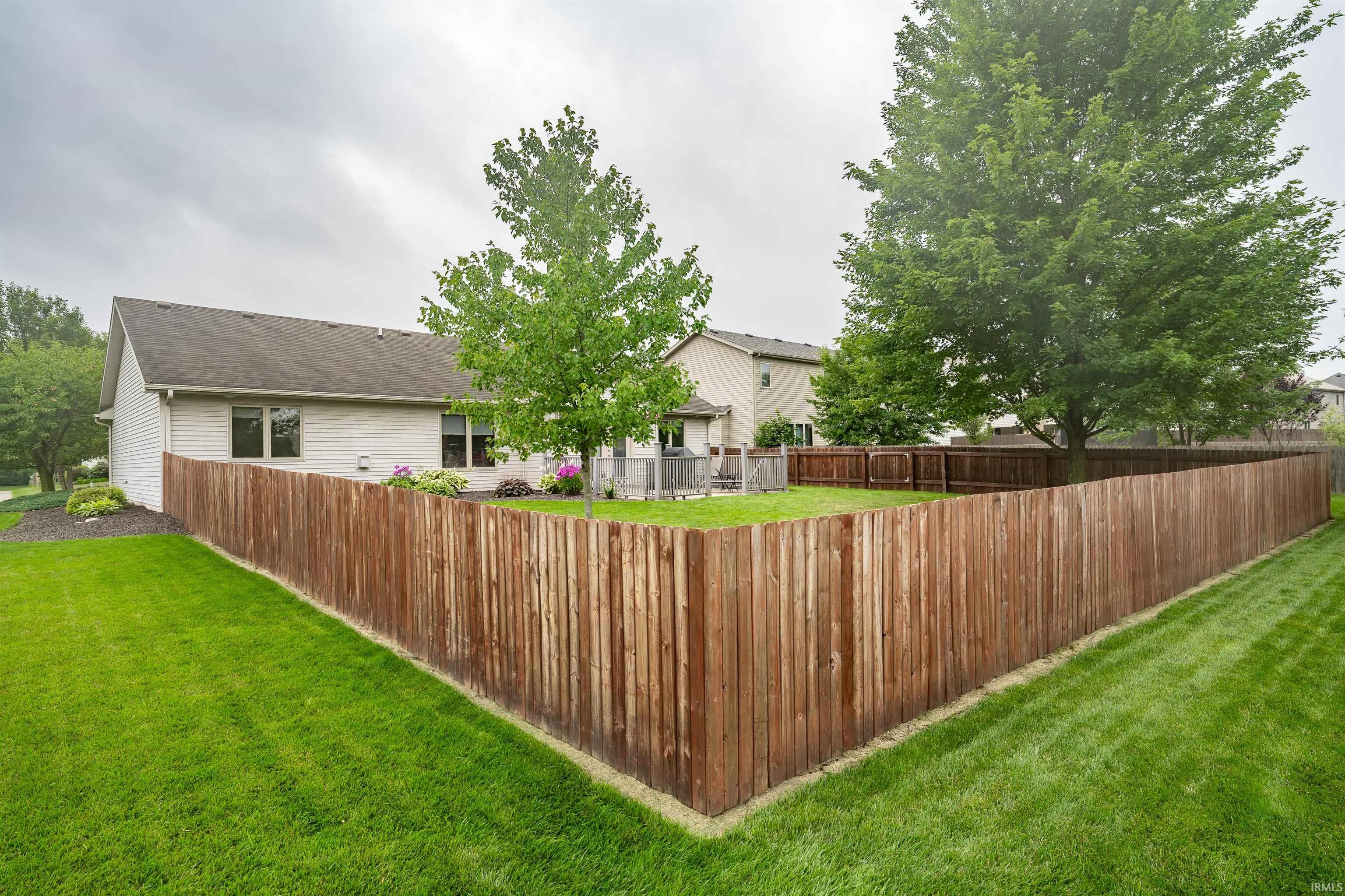 2410 Sugar Tree