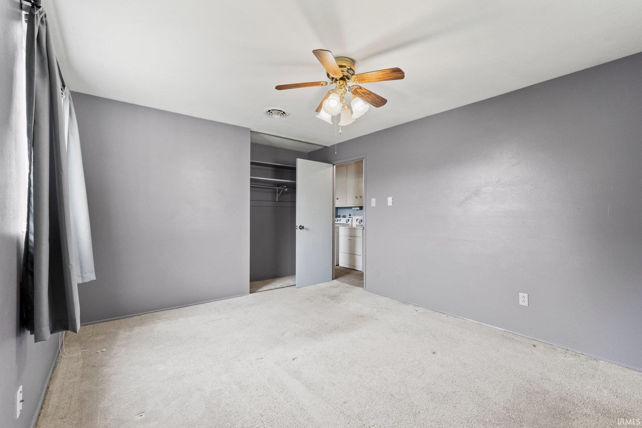 1039 Hollyhill
