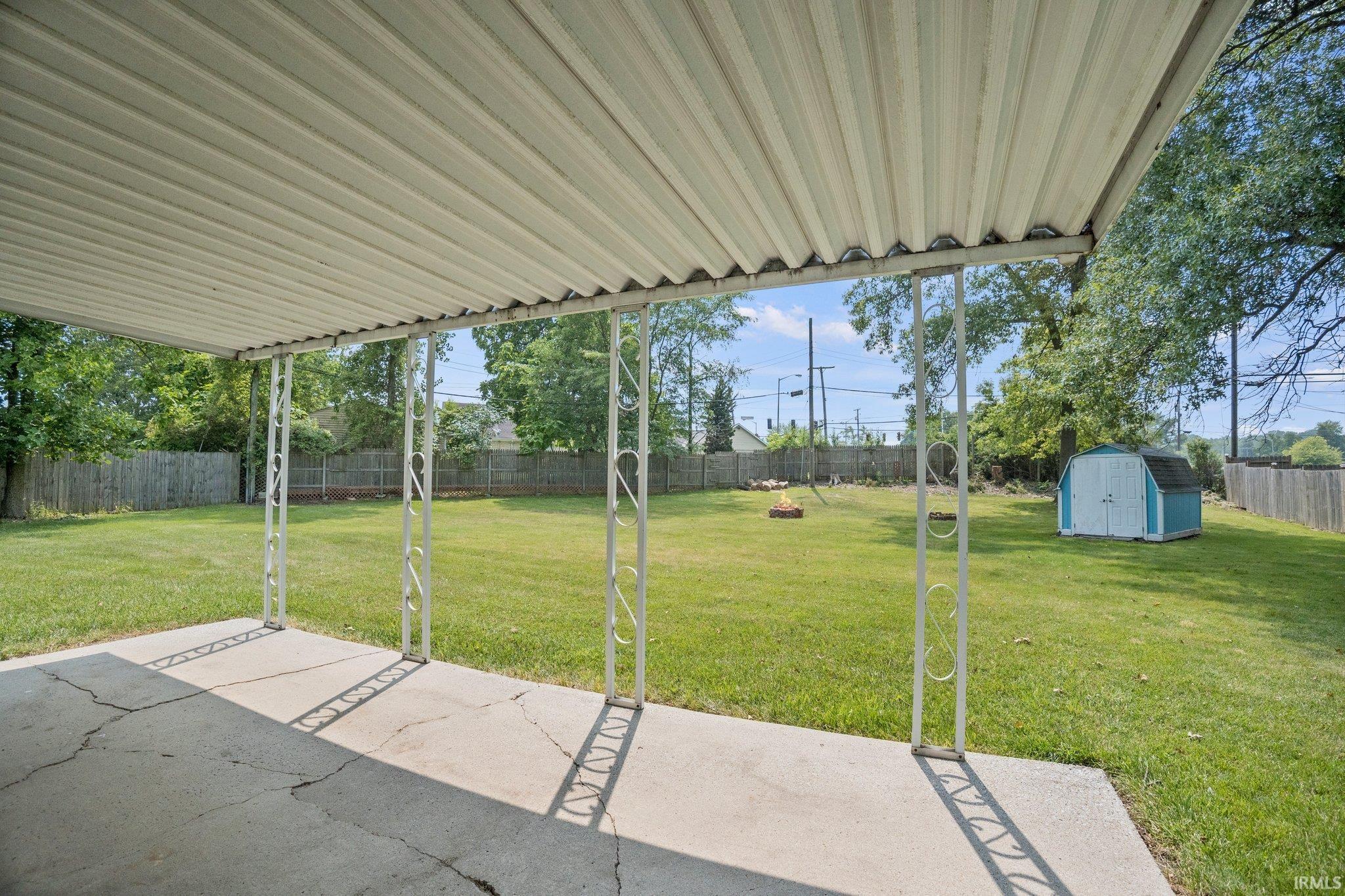 1039 Hollyhill