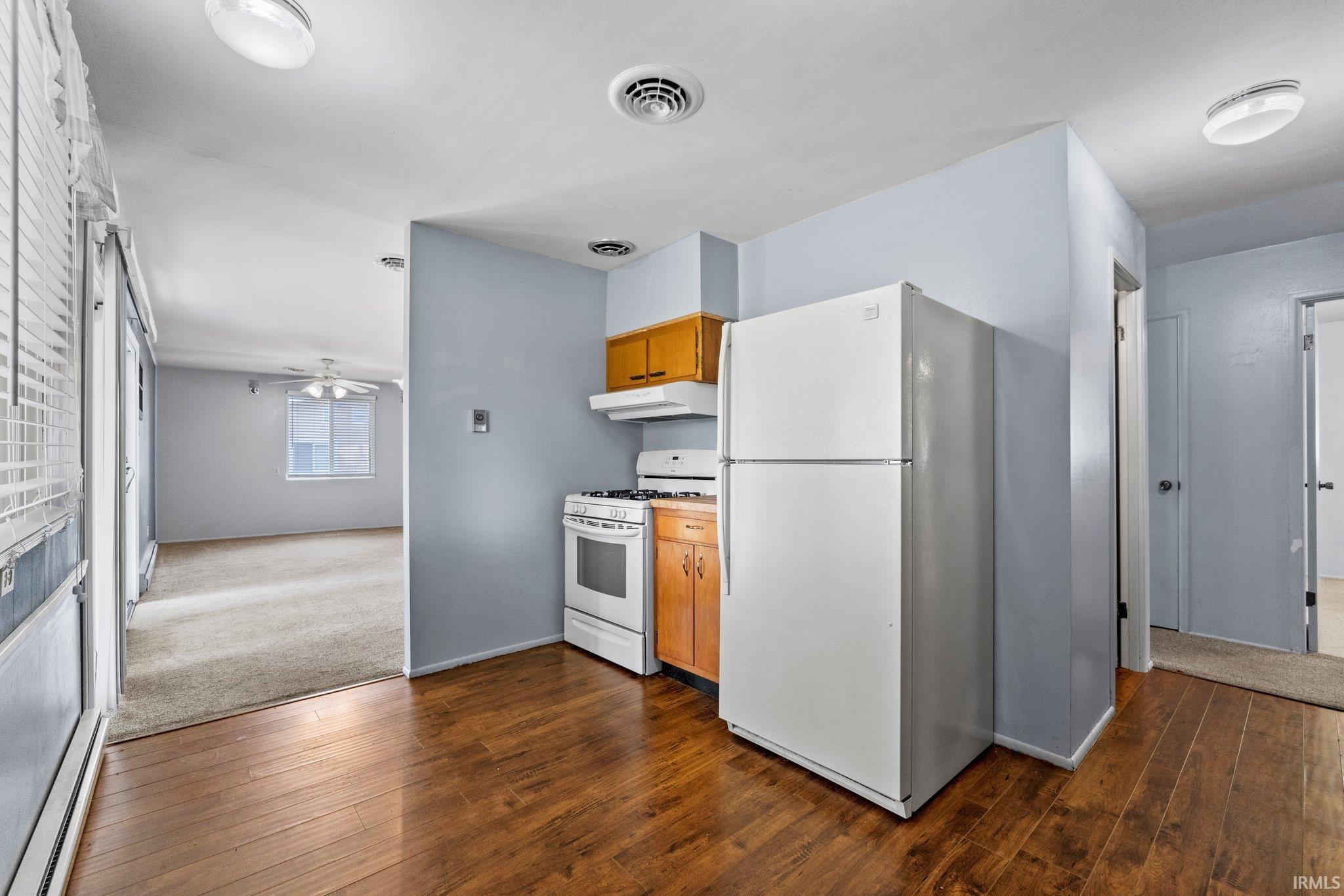 1039 Hollyhill