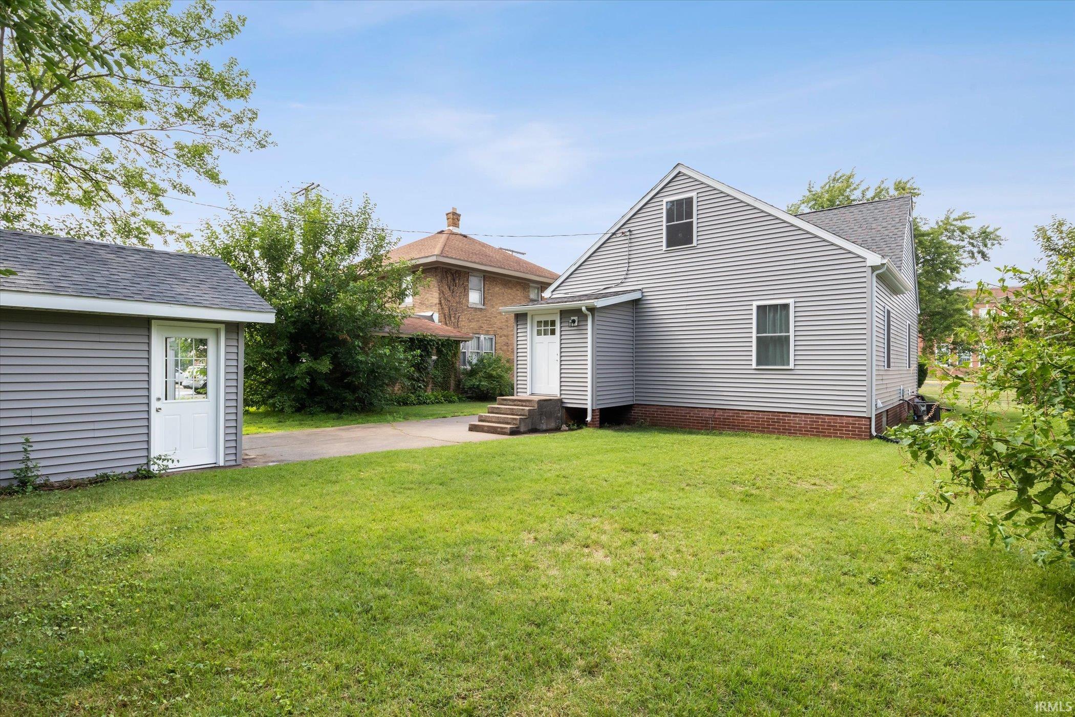 1118 South