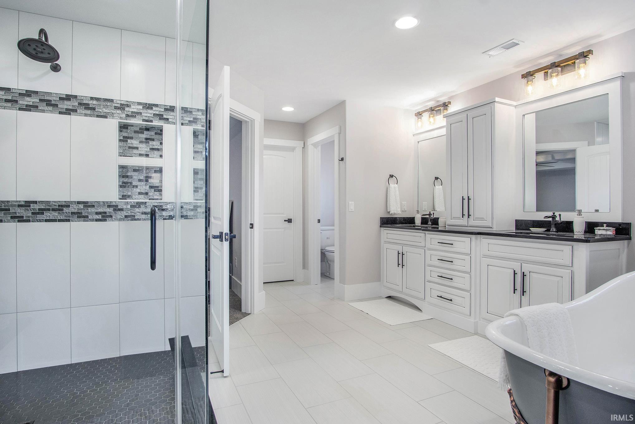 51793 Salem Meadows, Apt 18