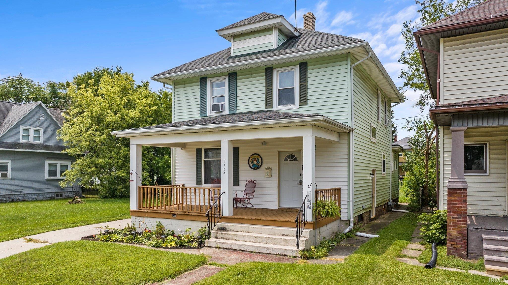 2922 Central