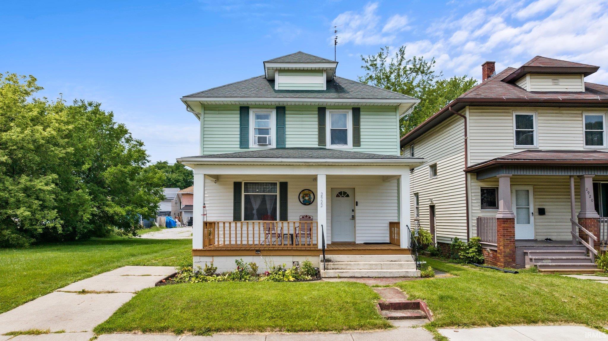 2922 Central