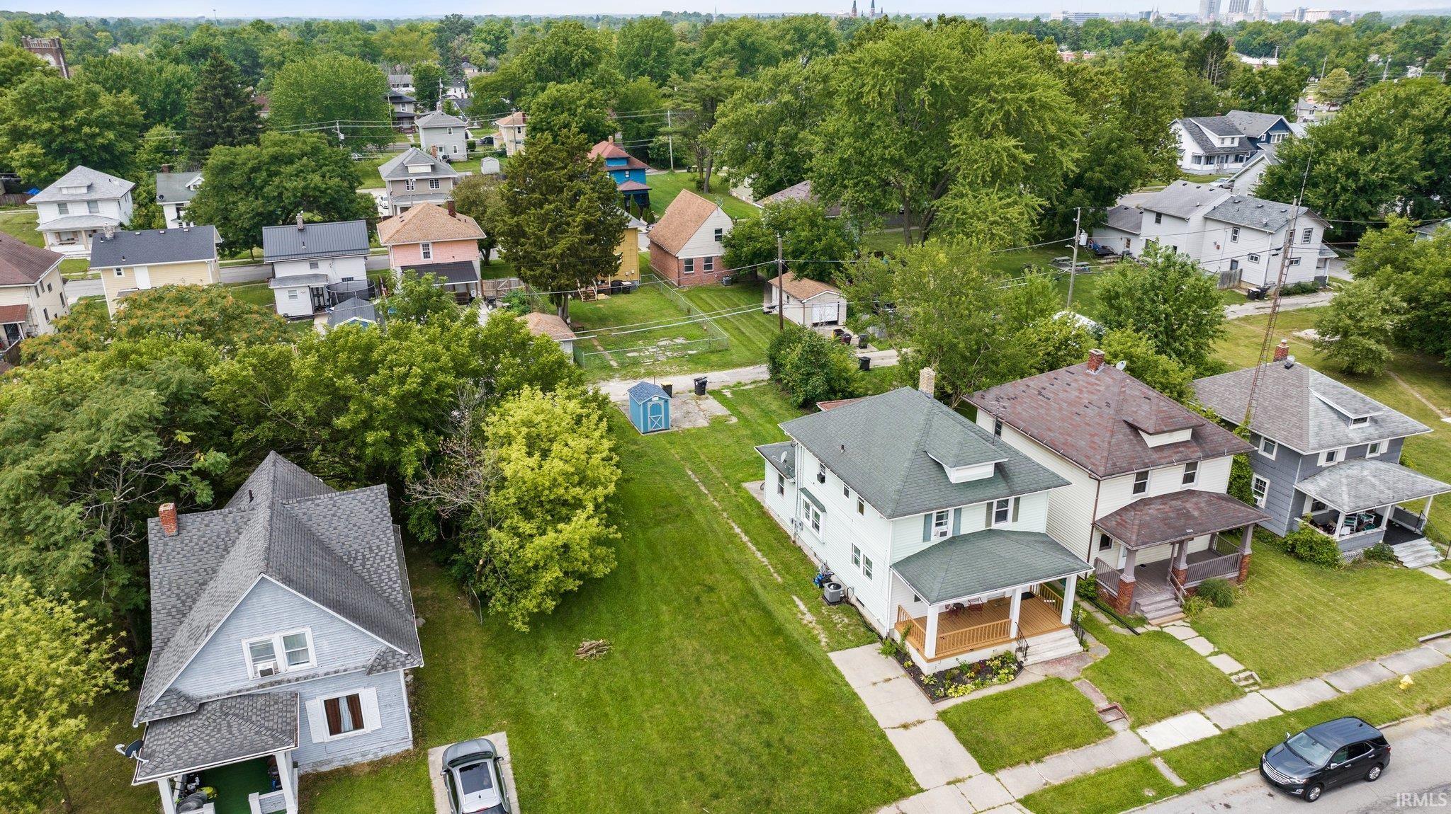 2922 Central