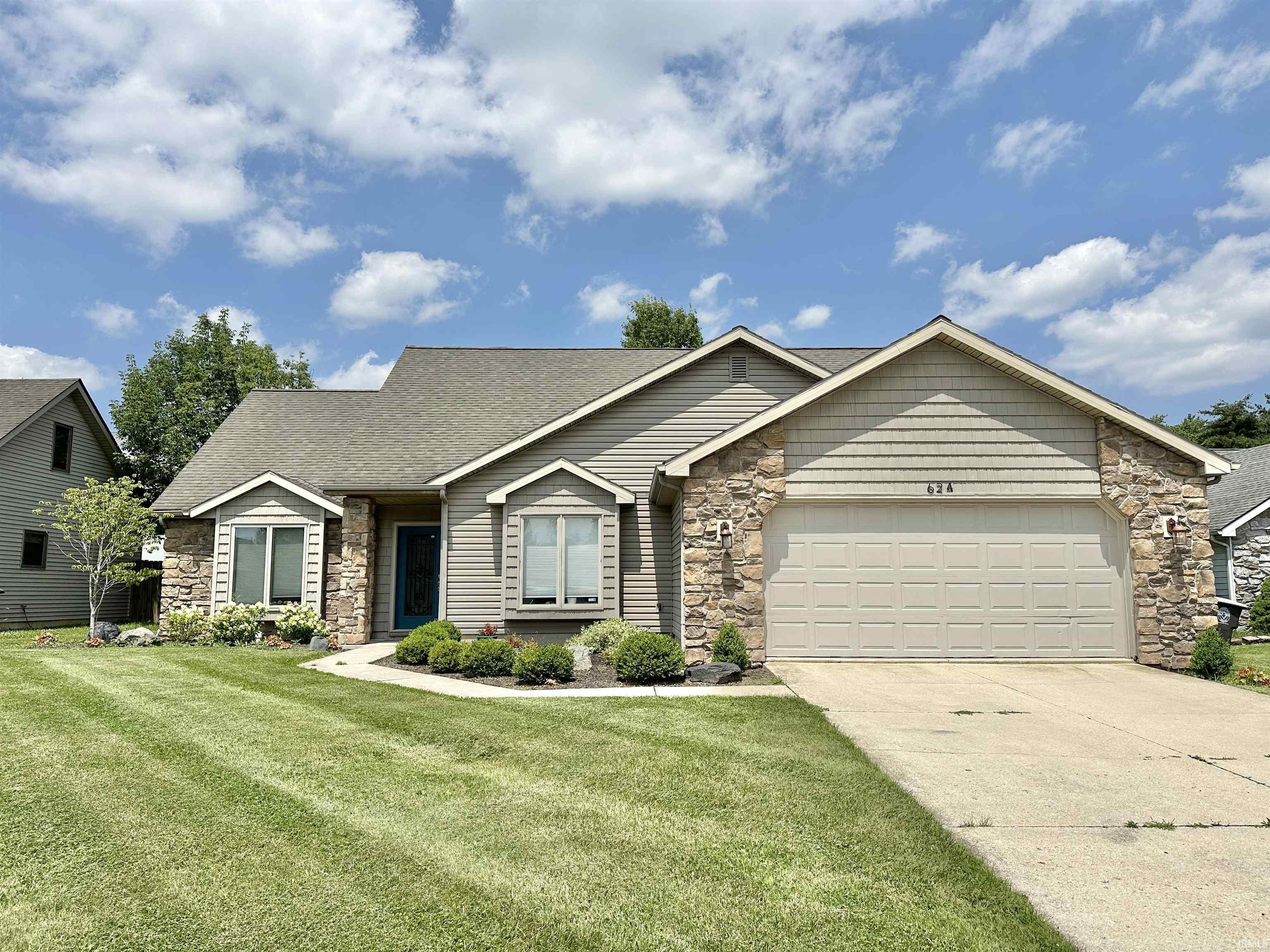 624 Woodland Springs