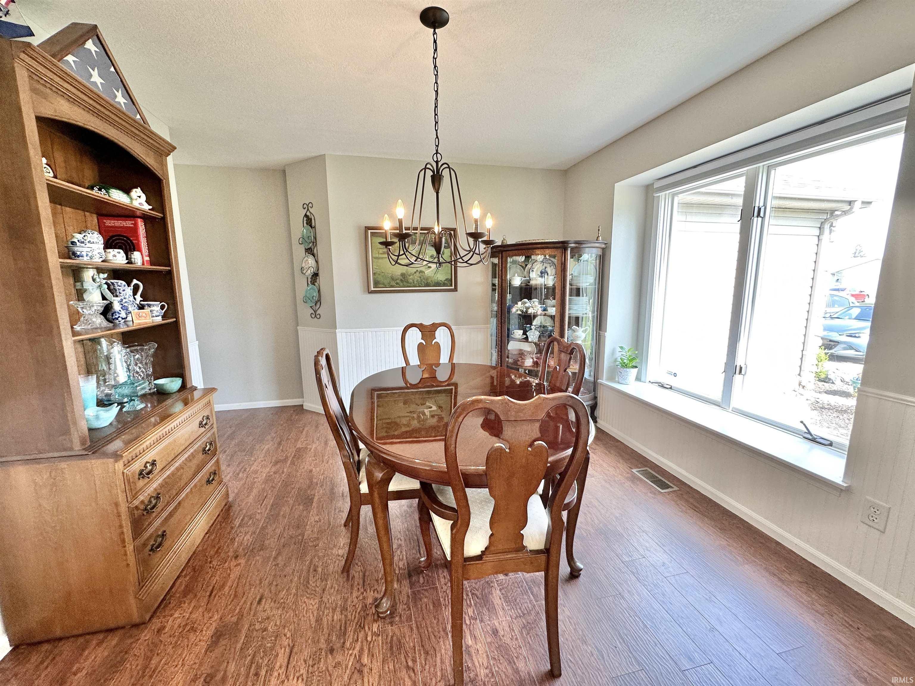 624 Woodland Springs