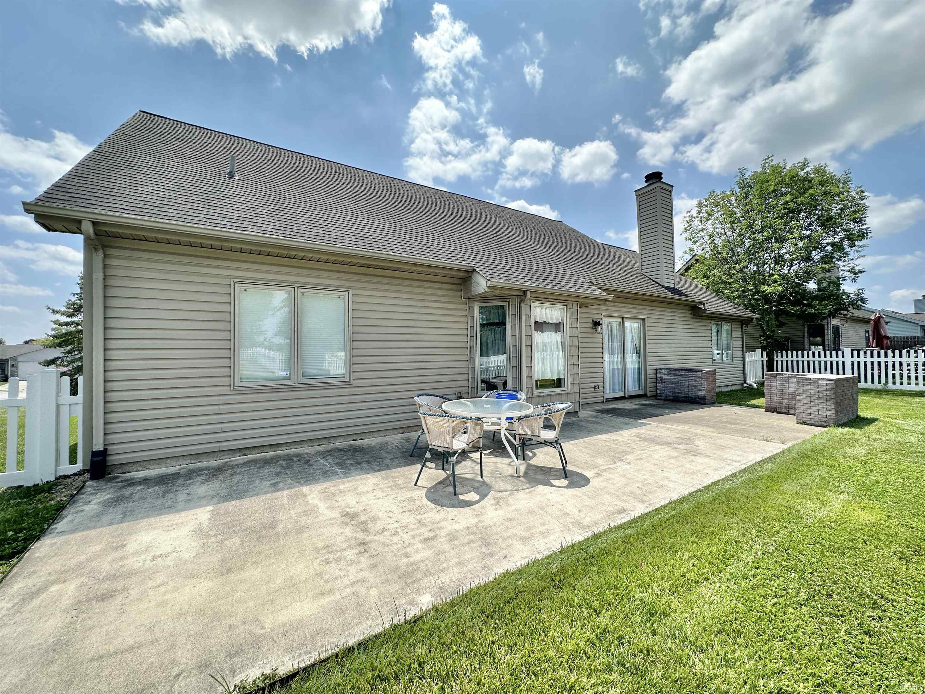 624 Woodland Springs