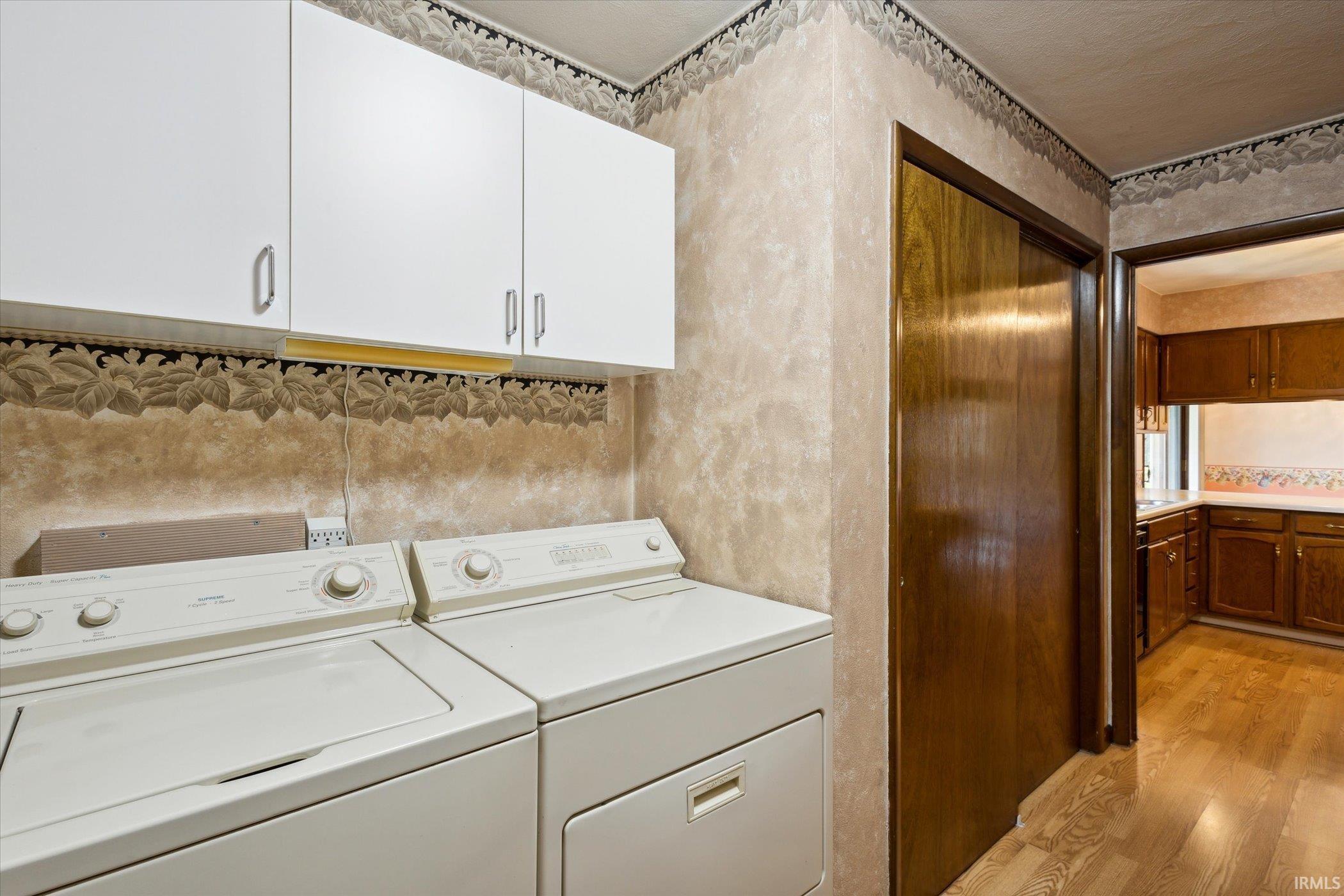 22915 Chestnut