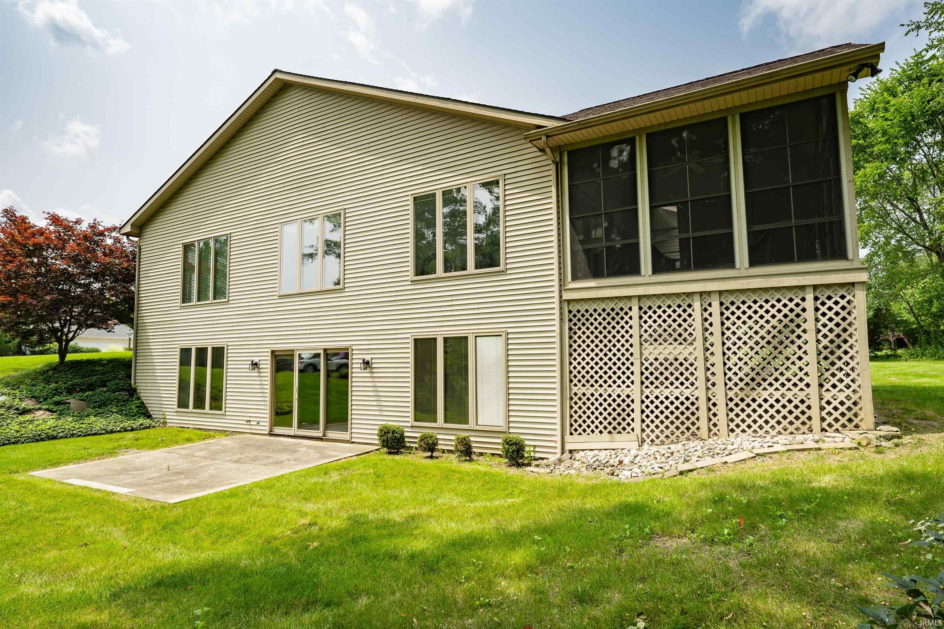 7424 Inverness Lakes