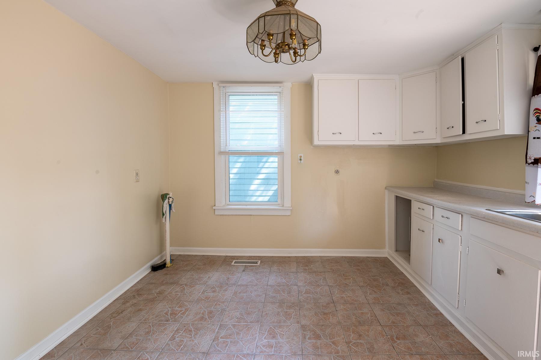 1319 Rockhill
