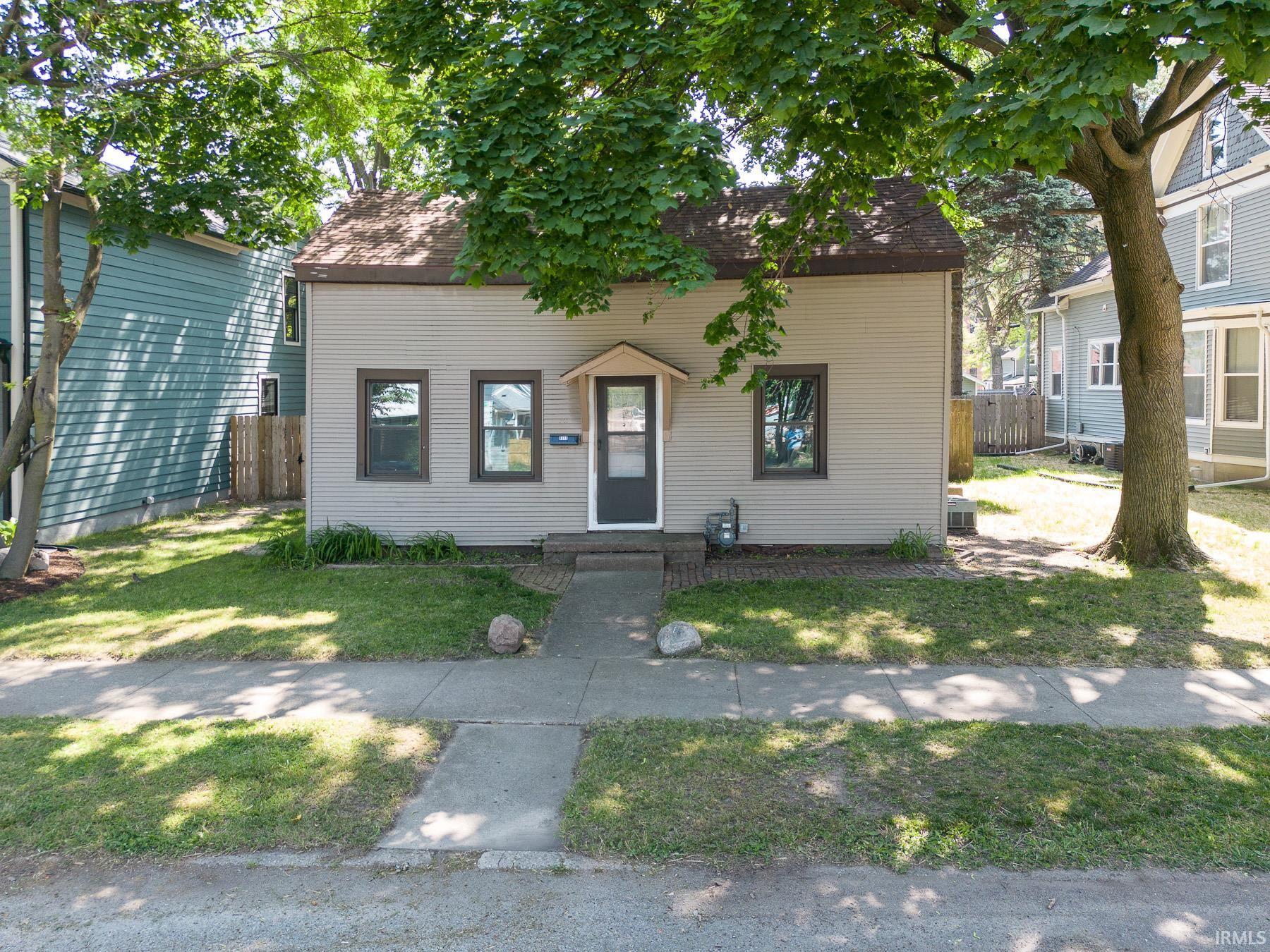 1319 Rockhill