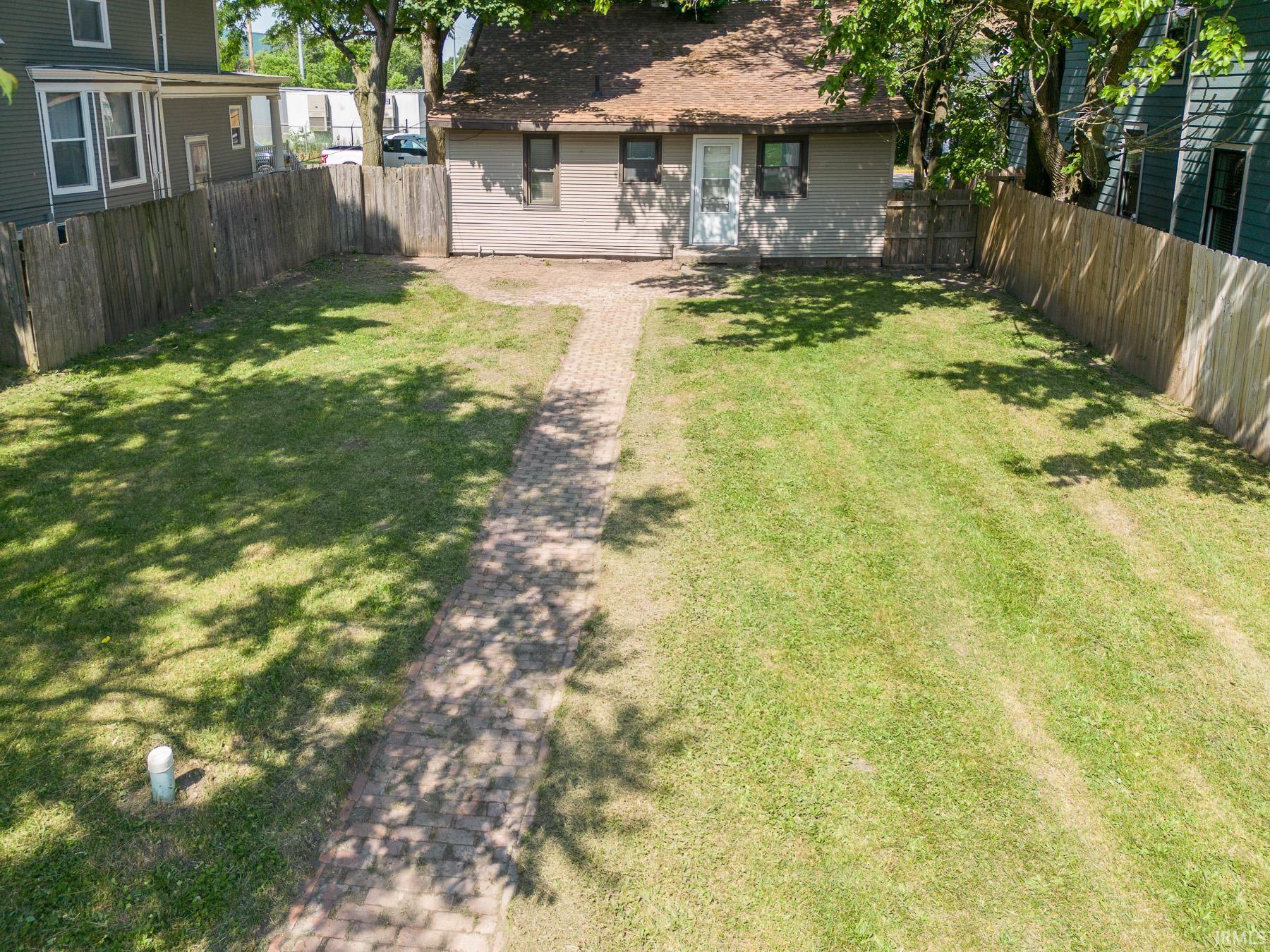1319 Rockhill