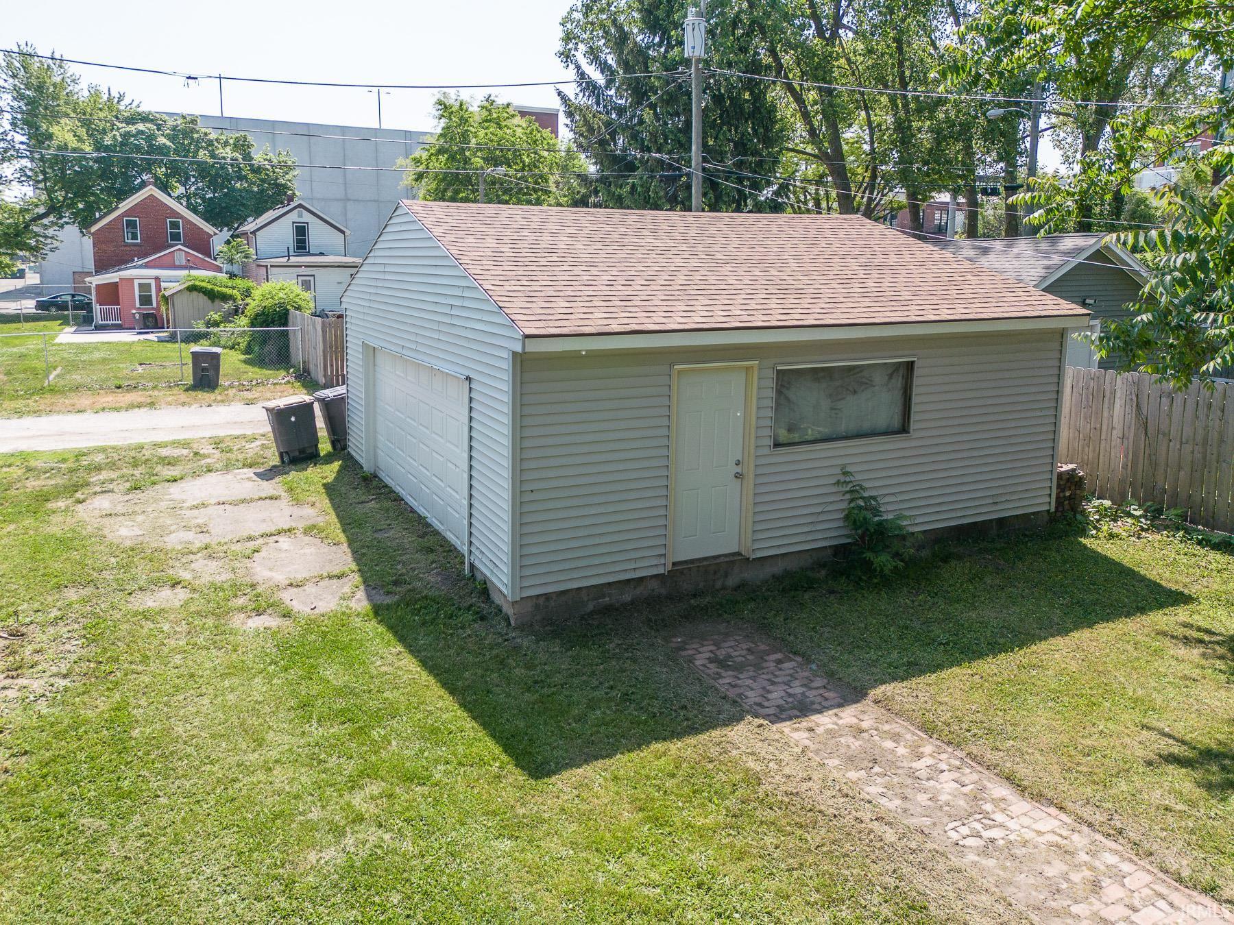 1319 Rockhill