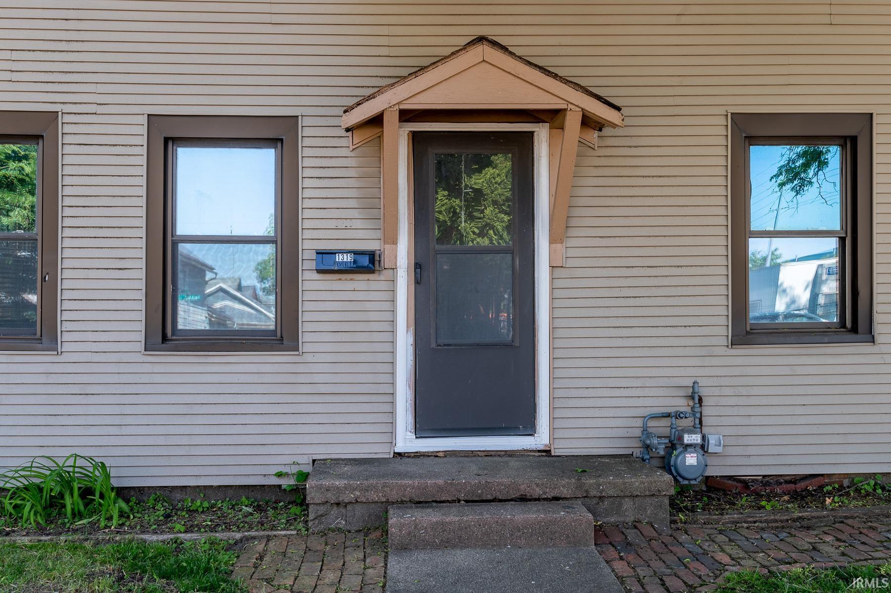 1319 Rockhill