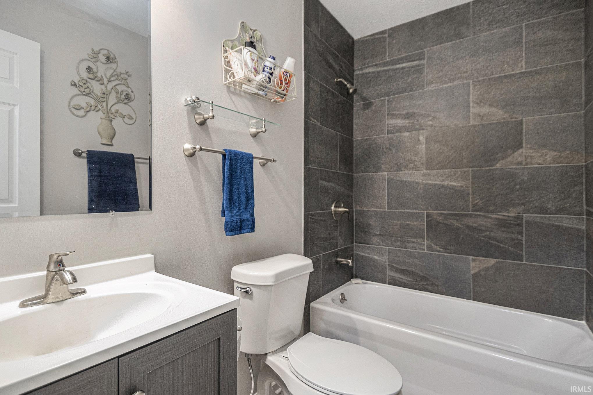 3318 Stone Briar