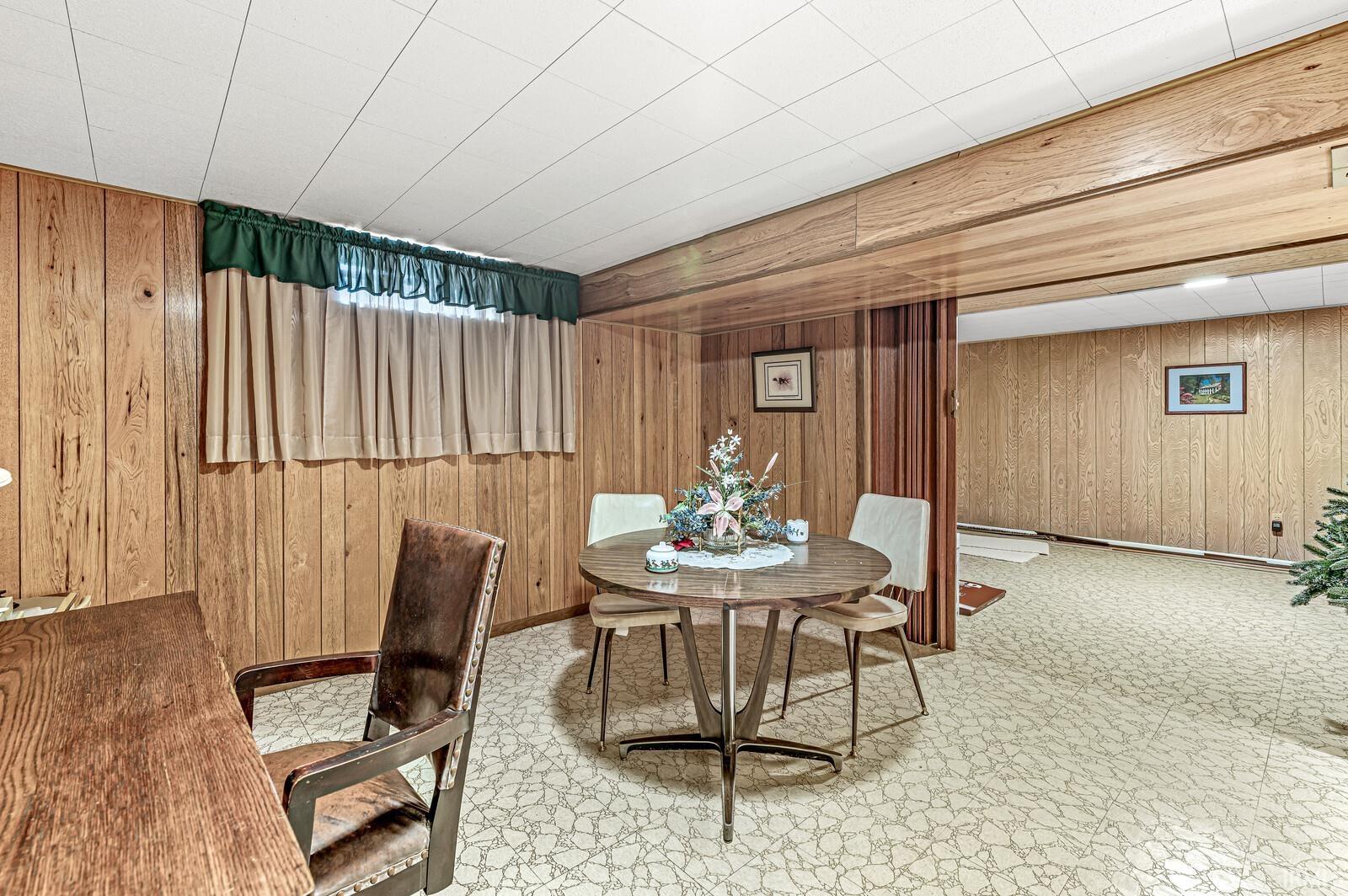 1504 Springbrook