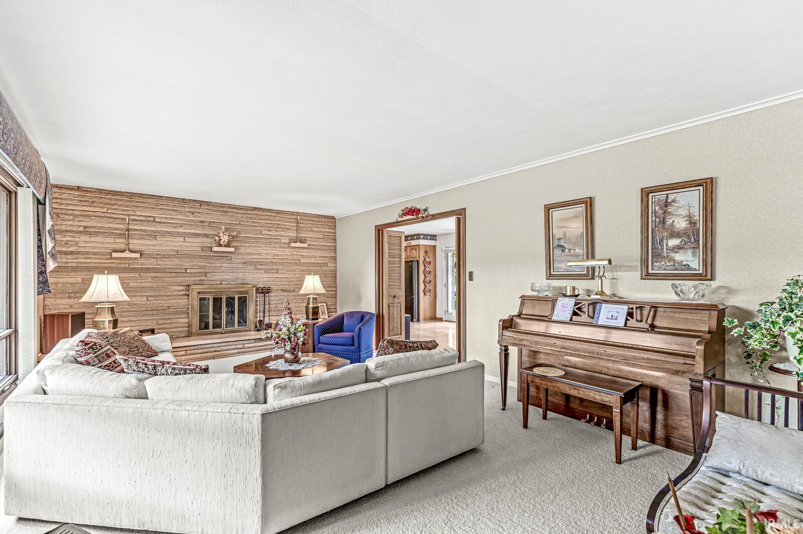 1504 Springbrook