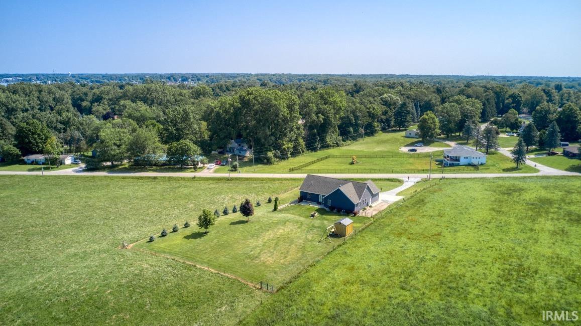 1825 Country Club