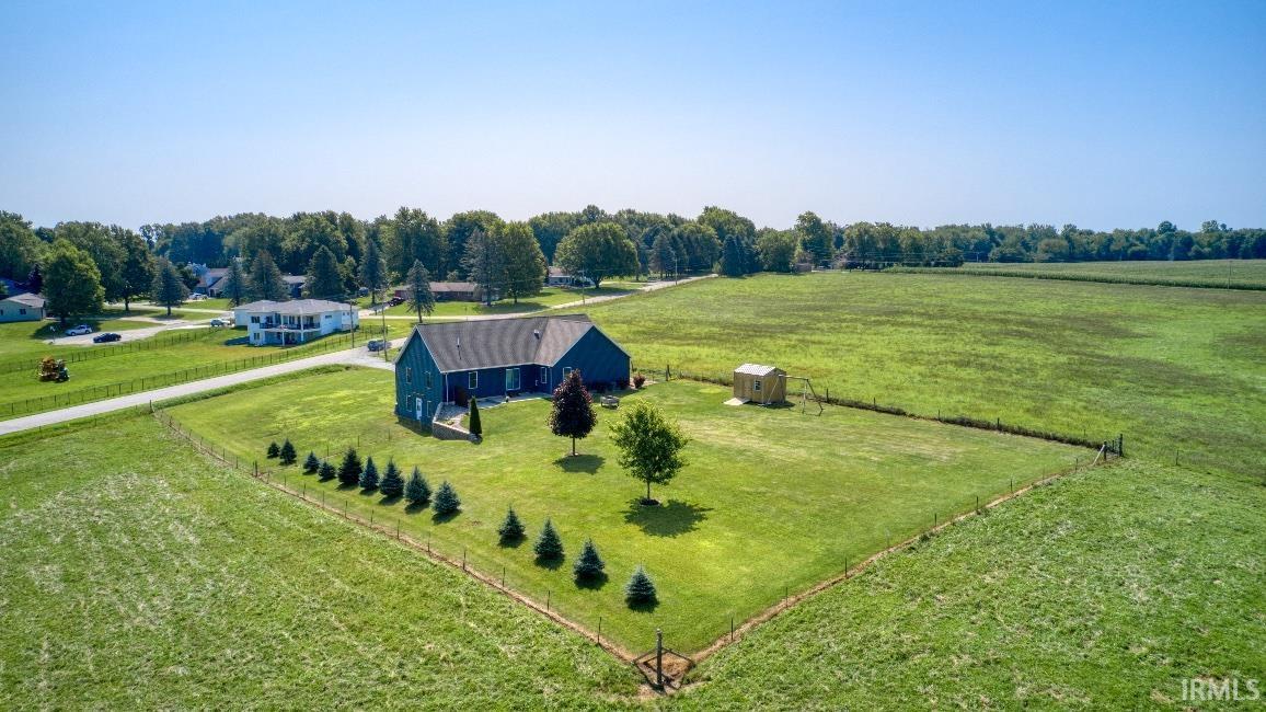1825 Country Club