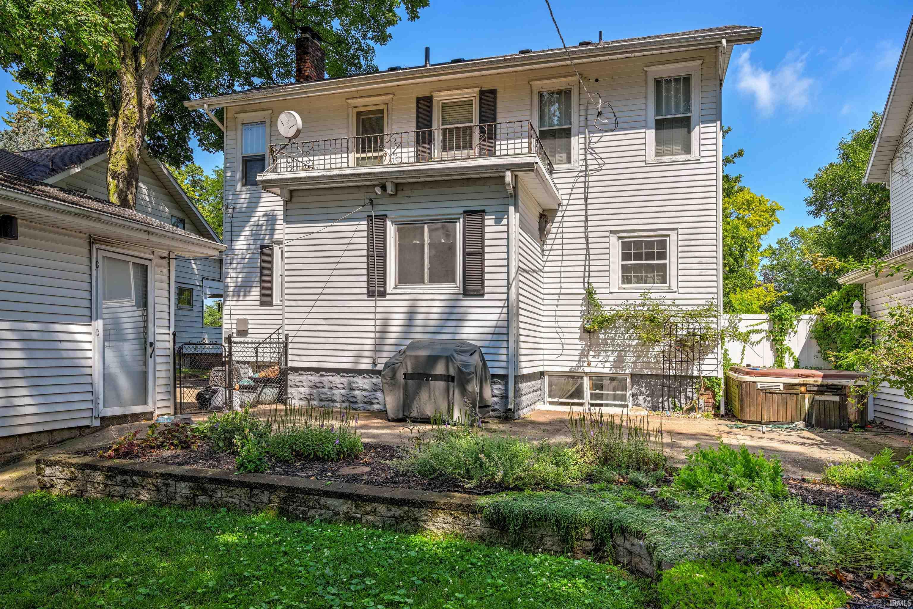 1715 Jackson
