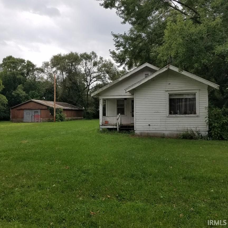 3207 York