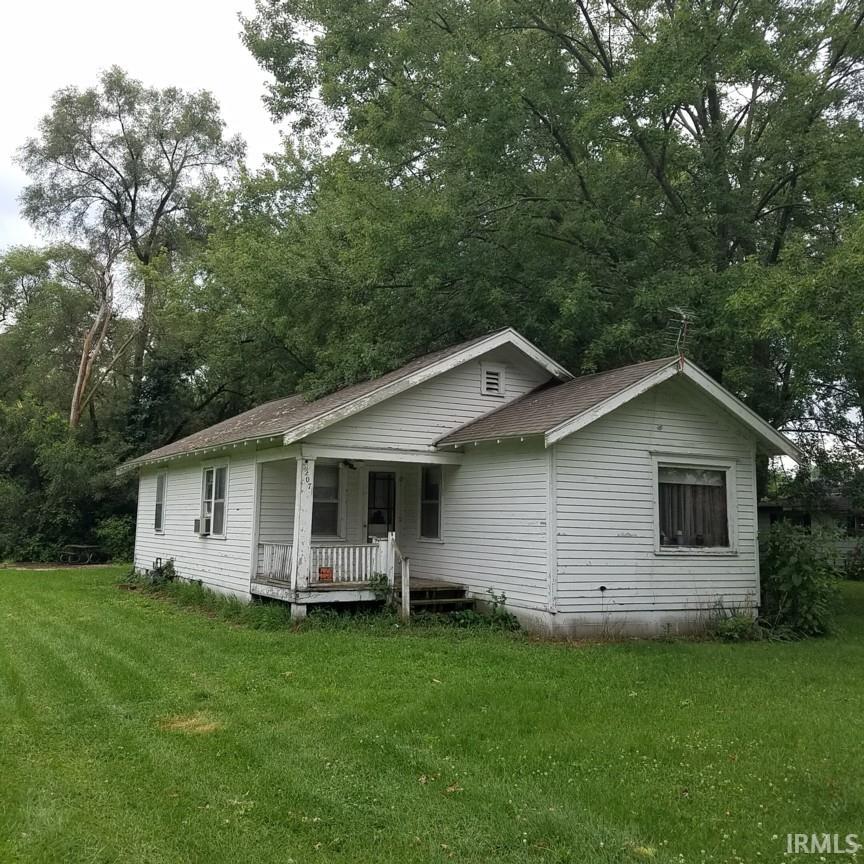 3207 York