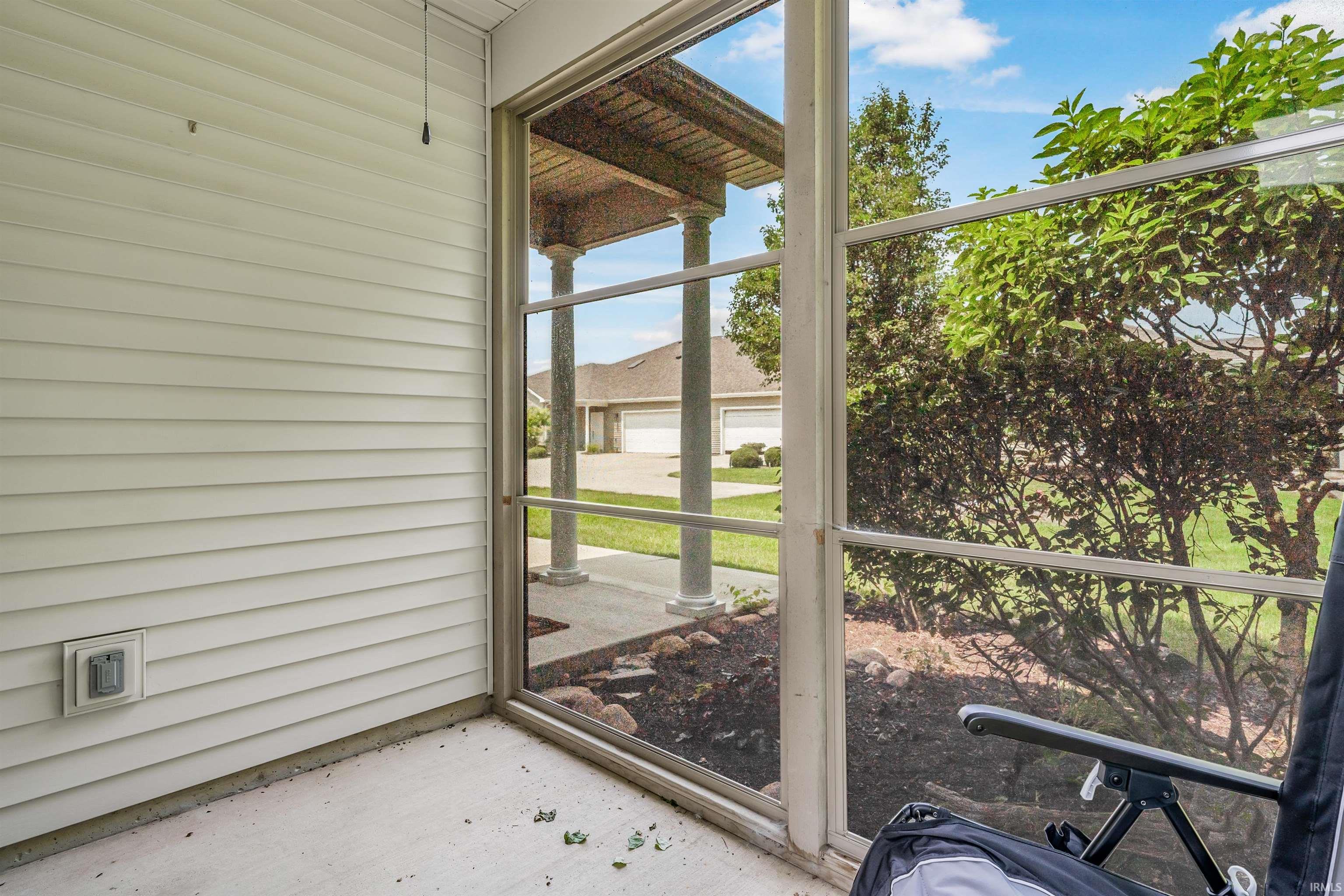 12232 Cross Winds Way