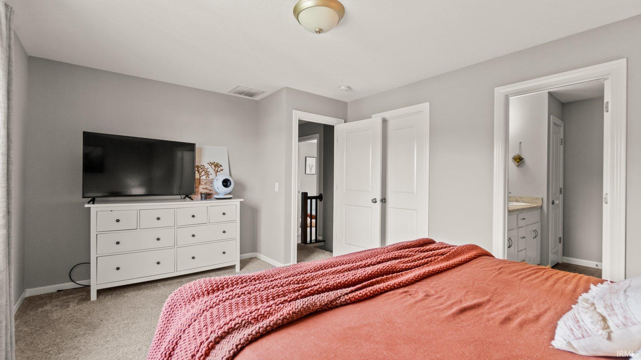 2069 Rittenhouse