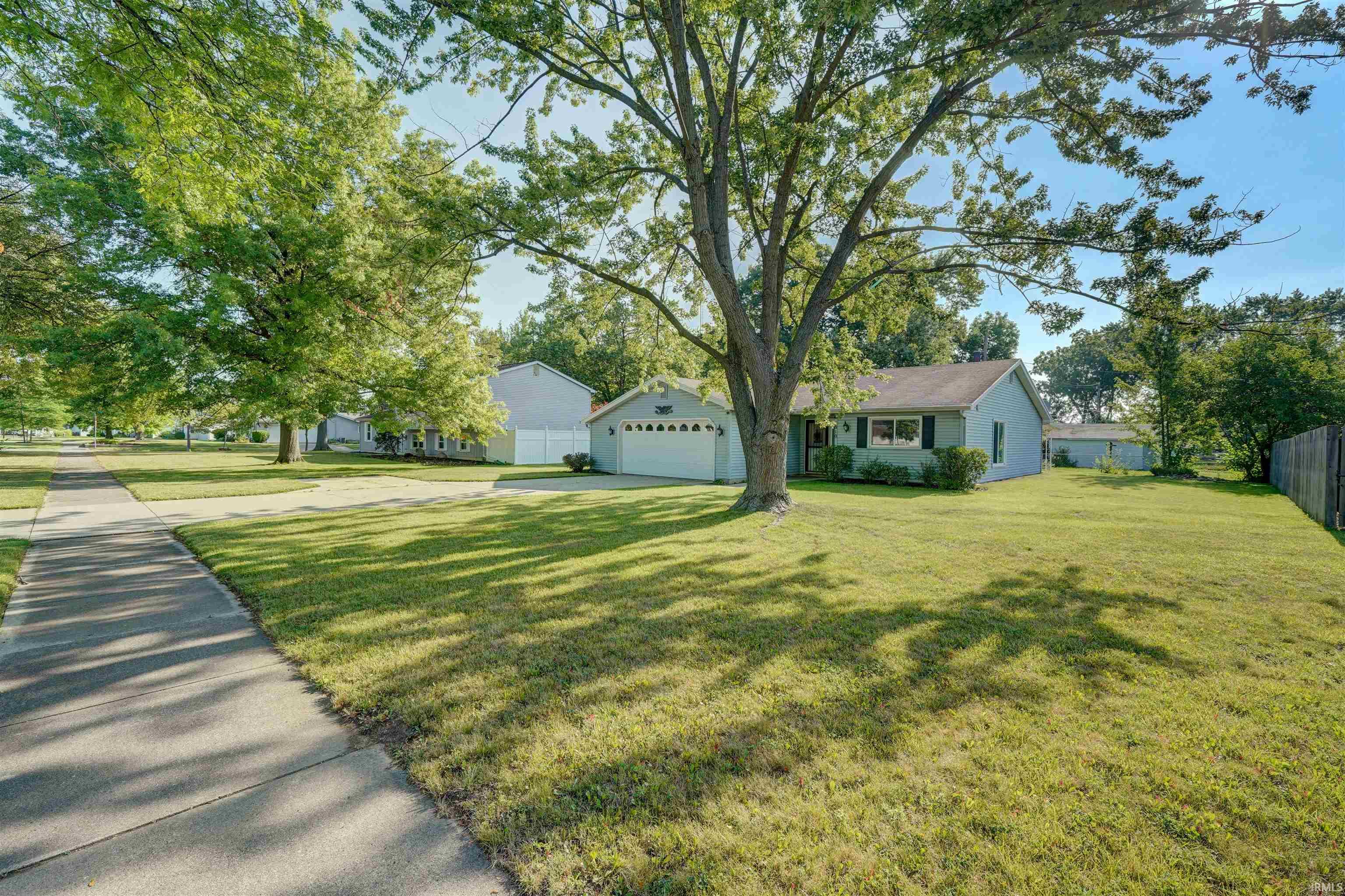 1810 Lindenwood