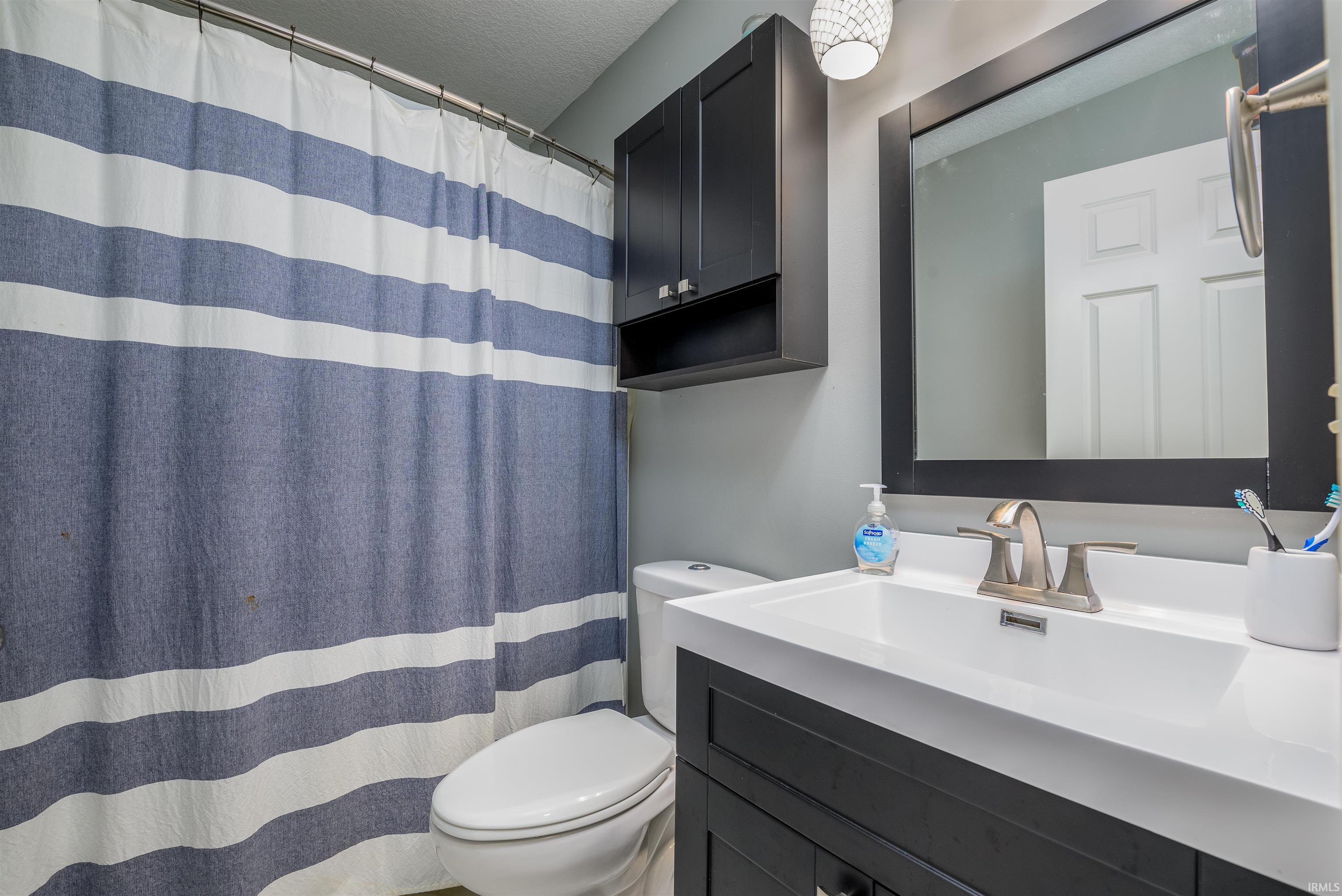 3308 Knollwood