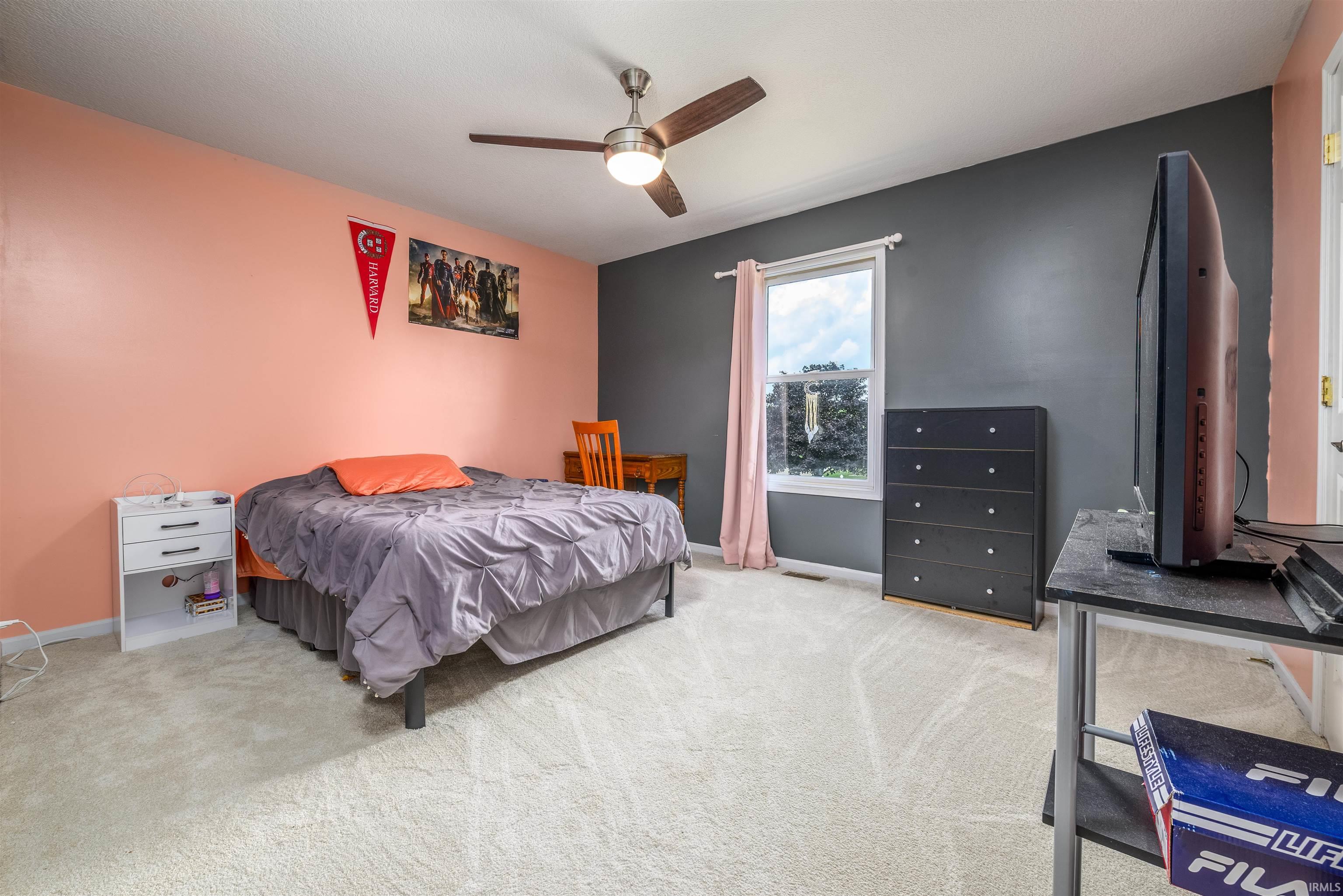 3308 Knollwood