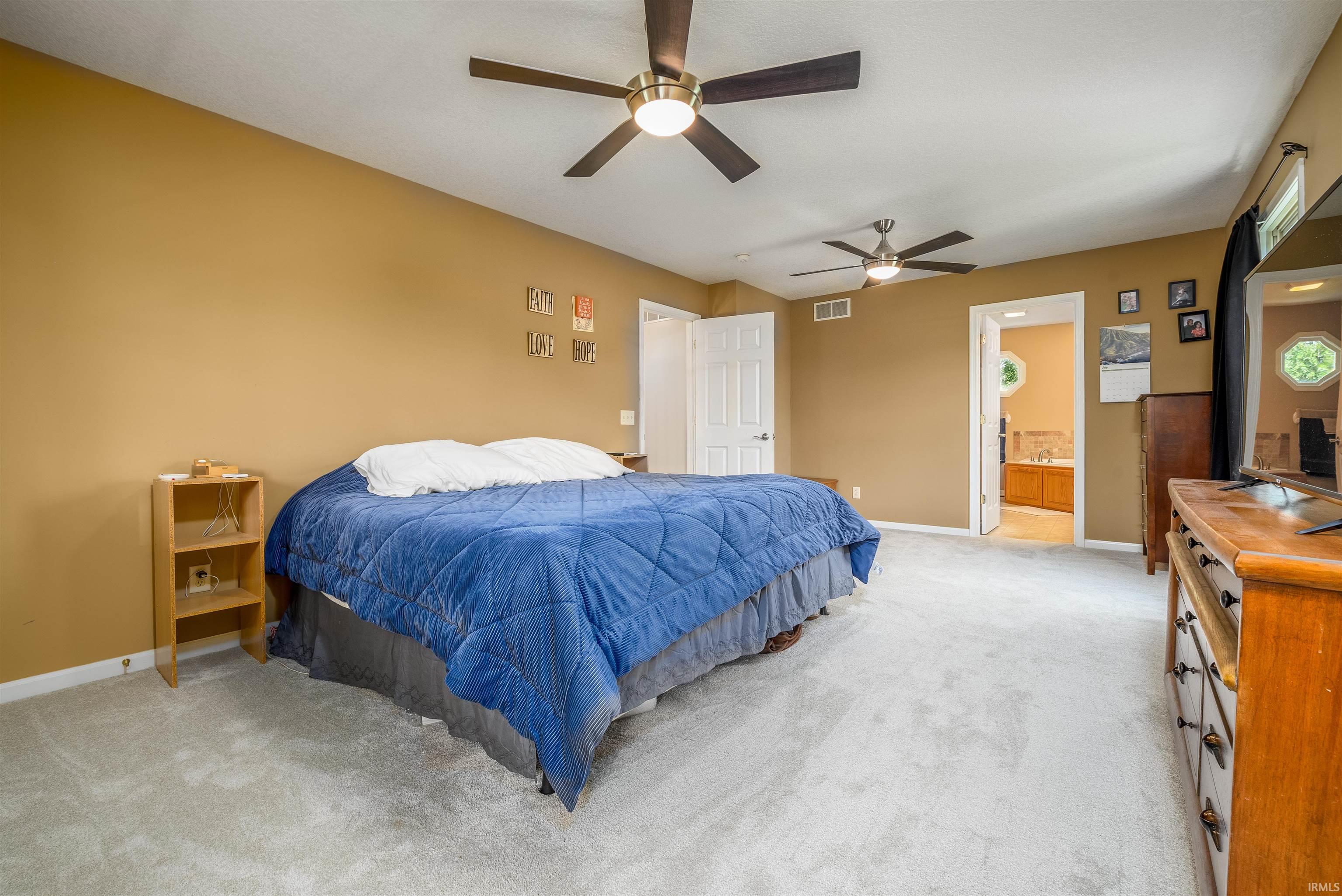 3308 Knollwood