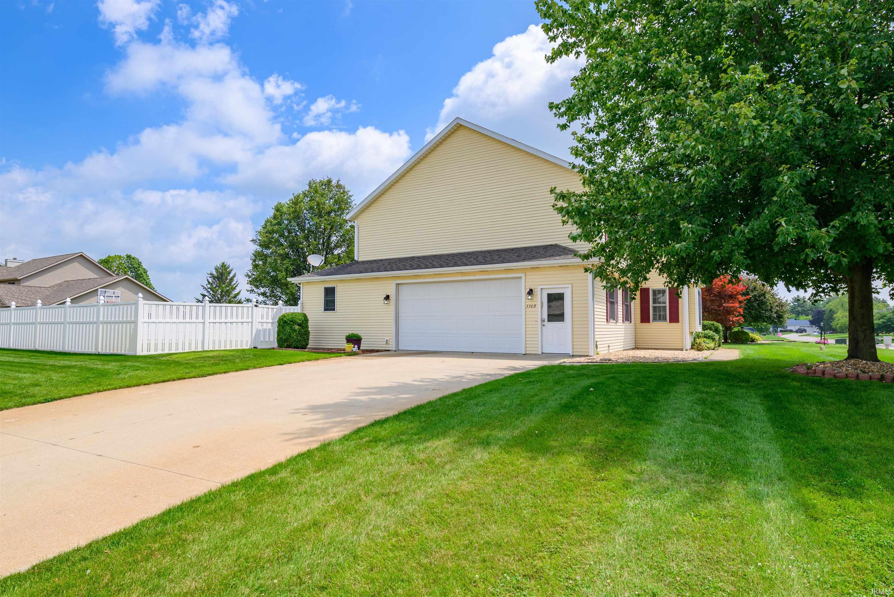 3308 Knollwood
