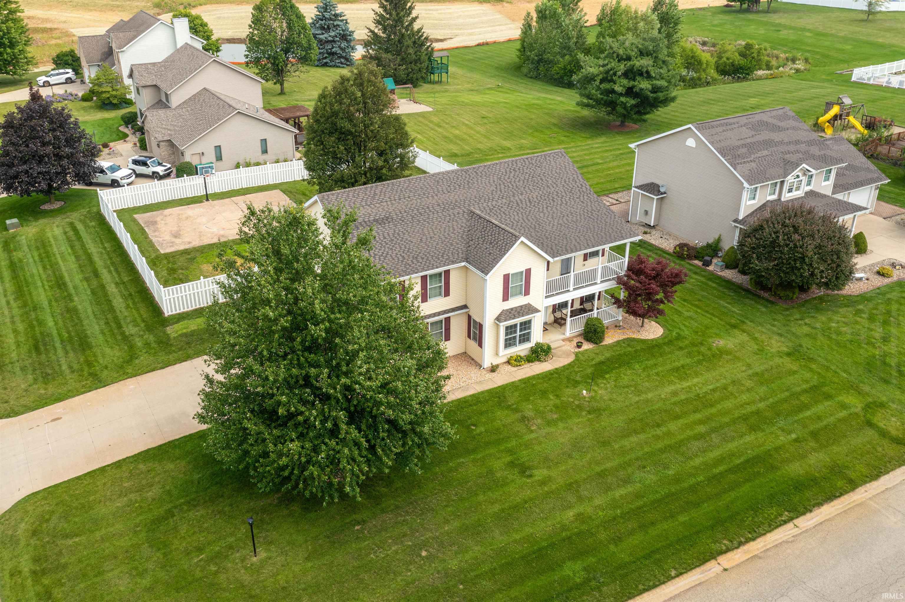 3308 Knollwood