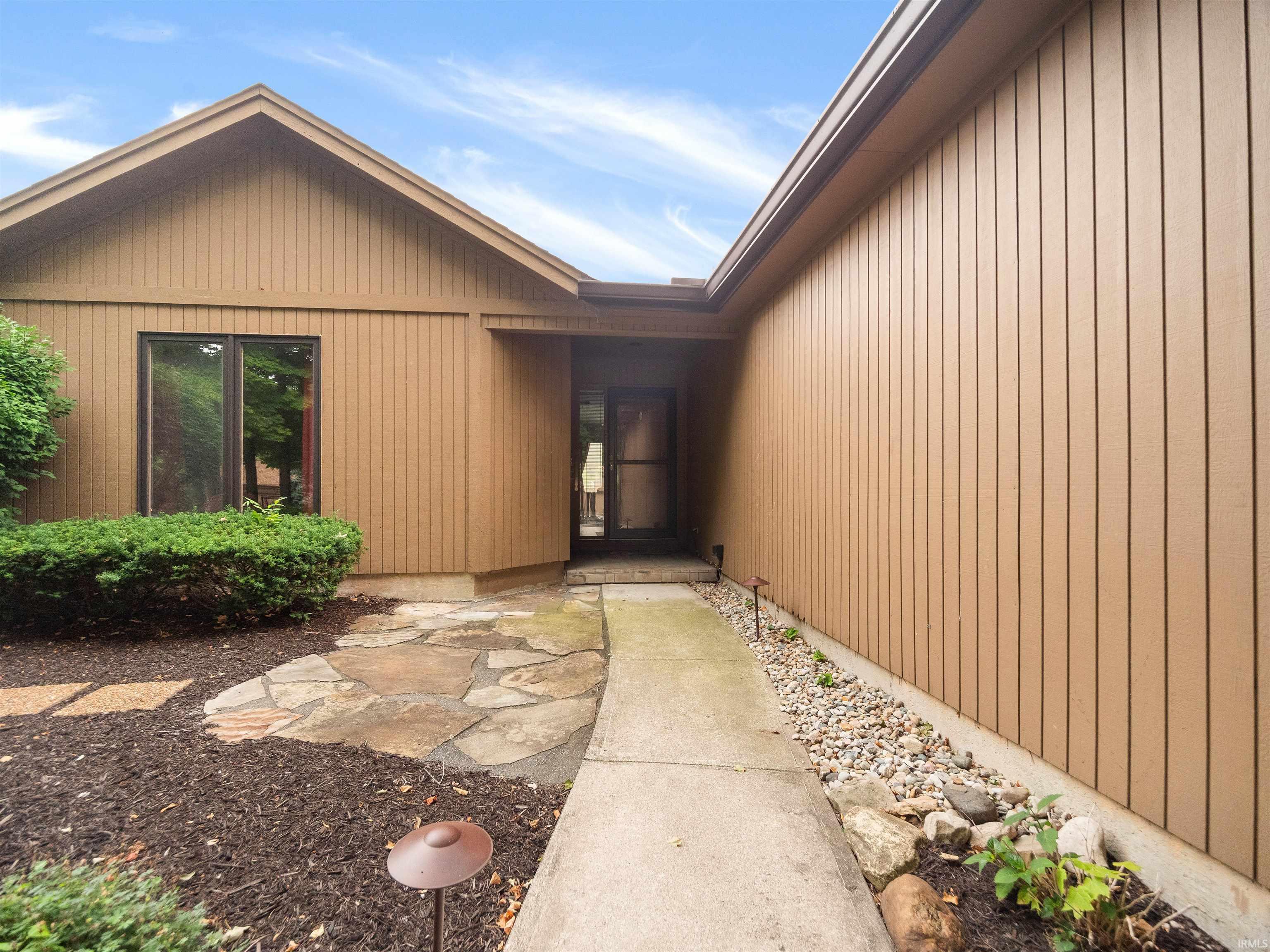 9711 Woodland