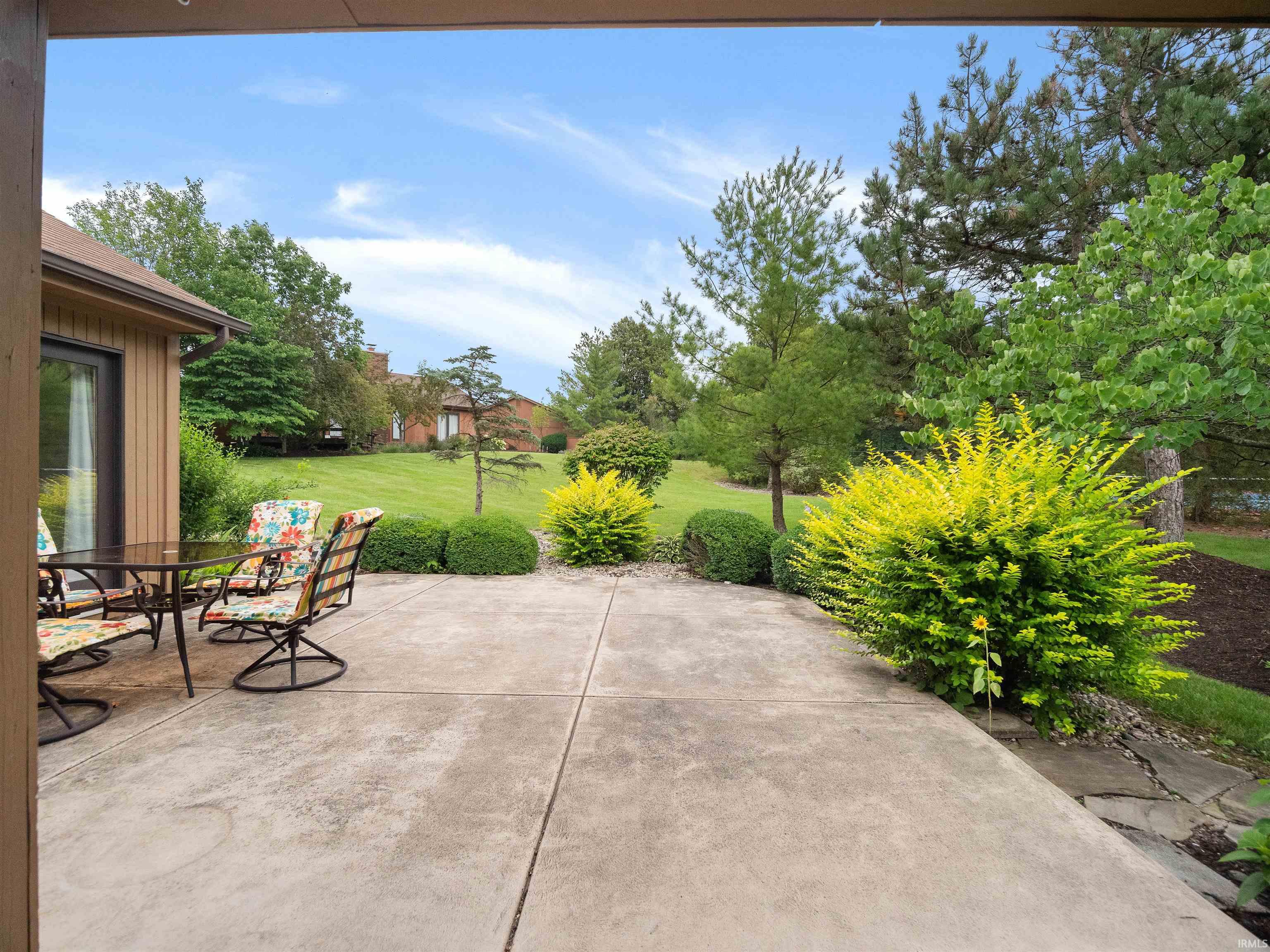 9711 Woodland