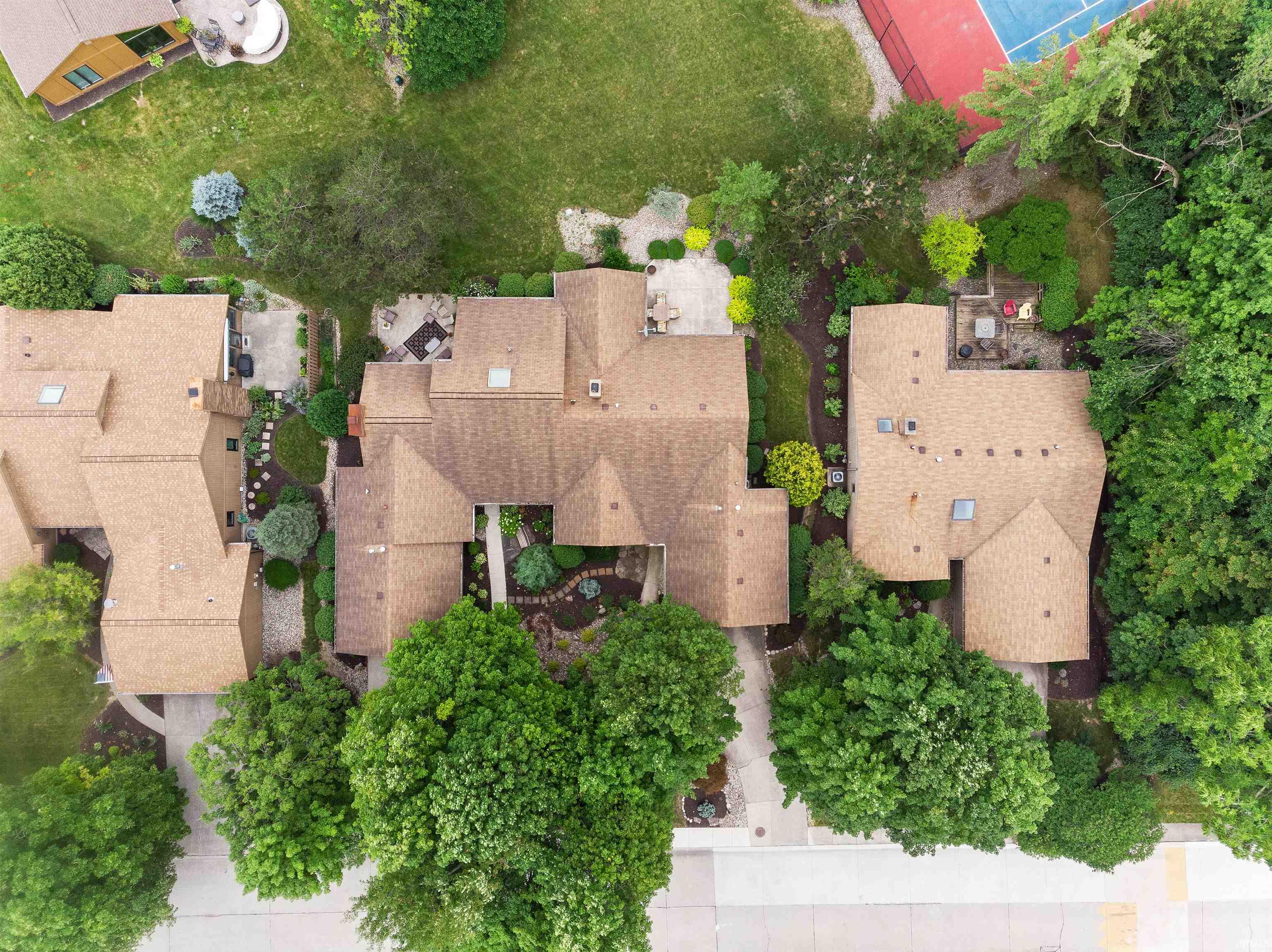 9711 Woodland