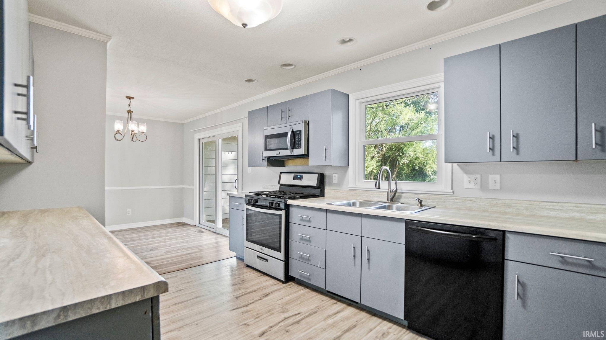 3730 Knollcrest