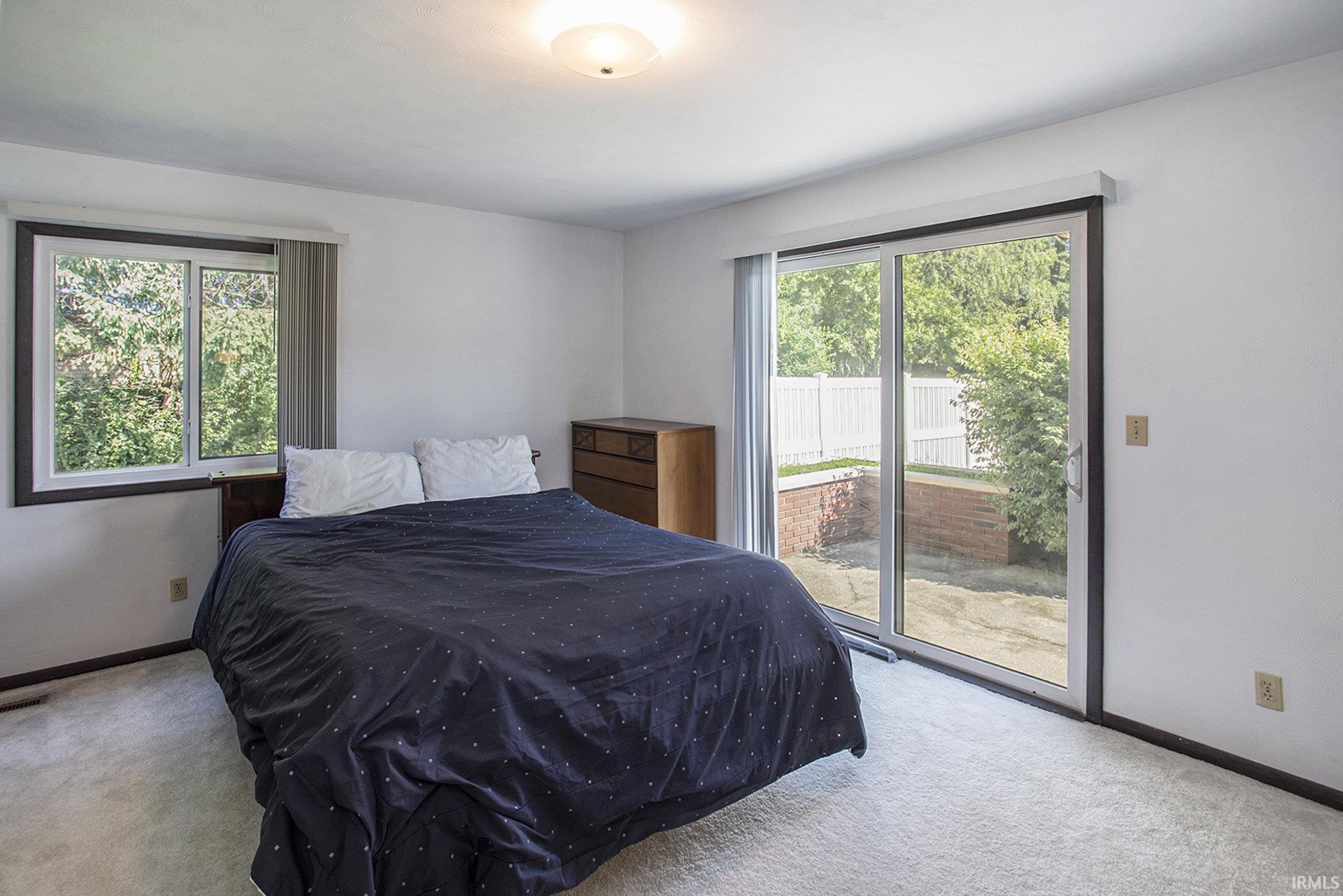 609 Somerset