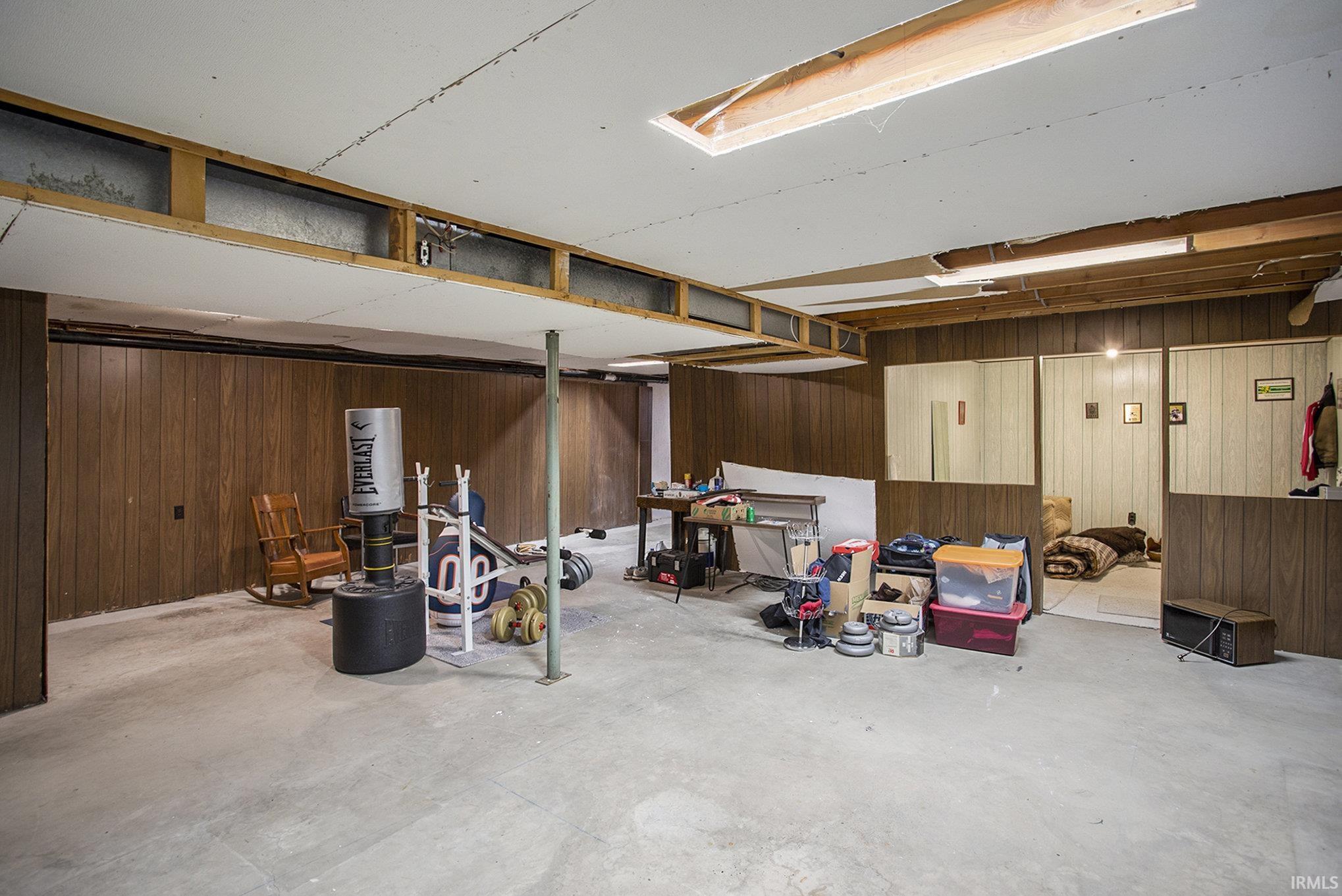 609 Somerset