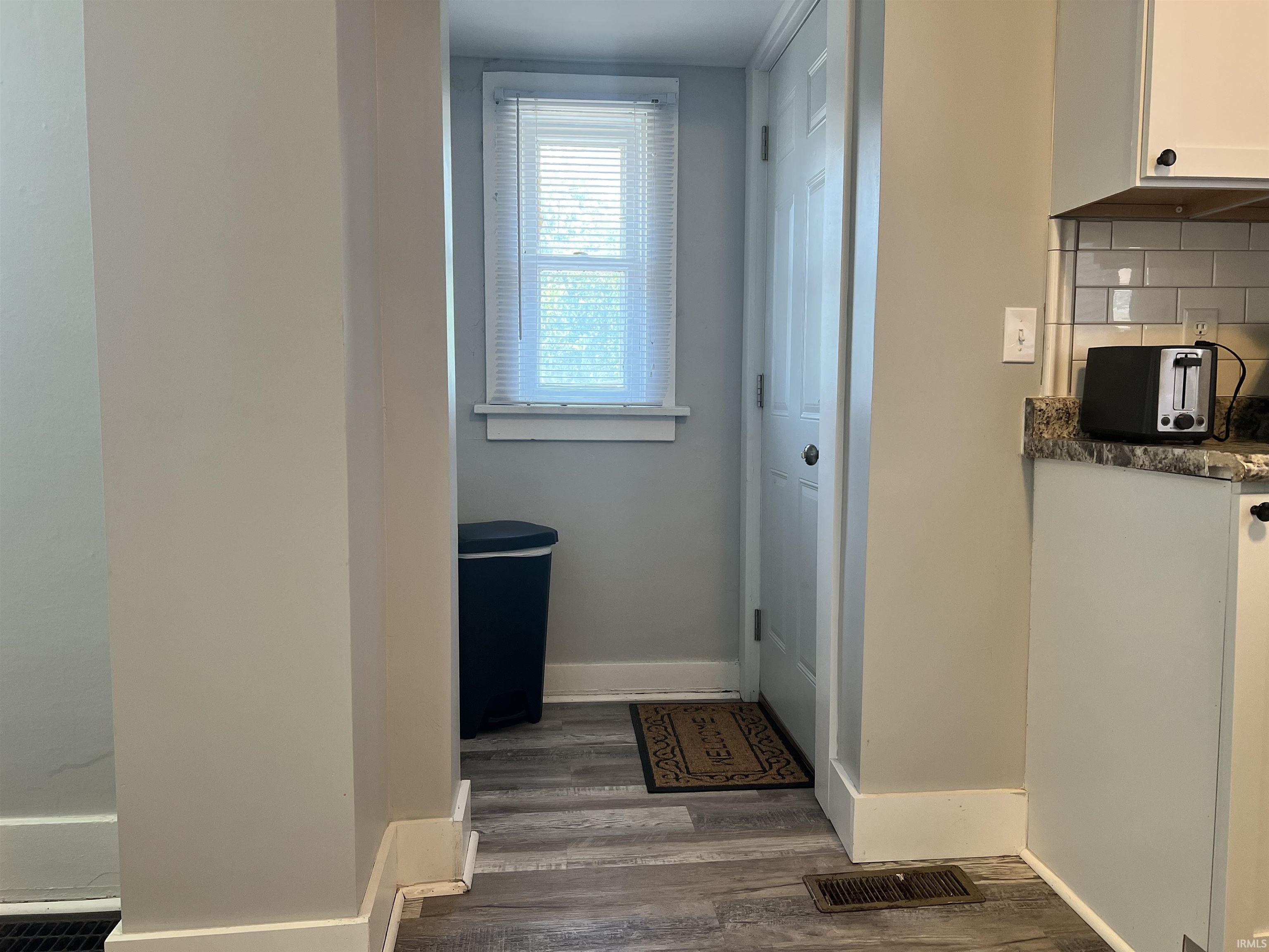 1019 Putnam