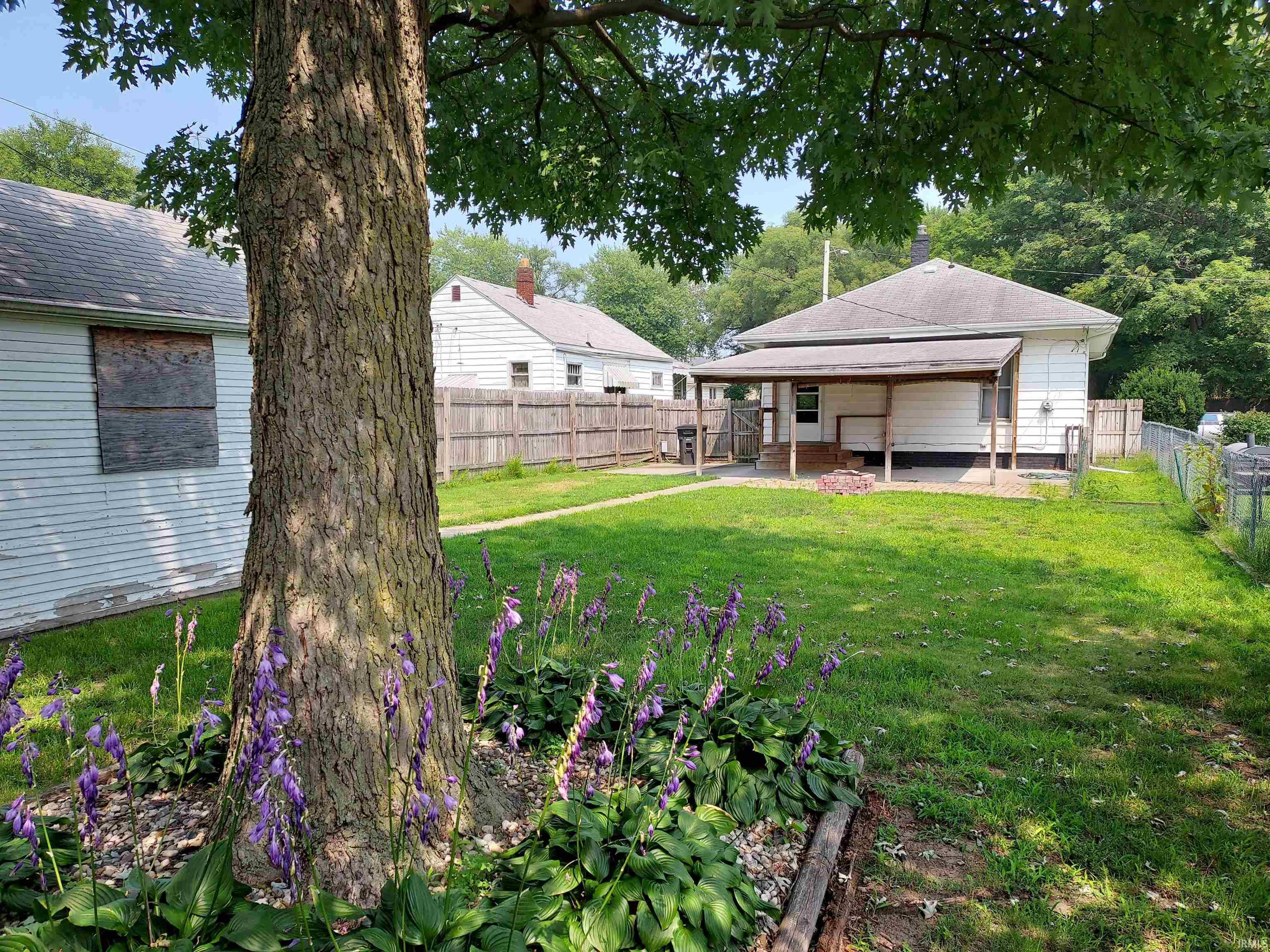621 S 28th