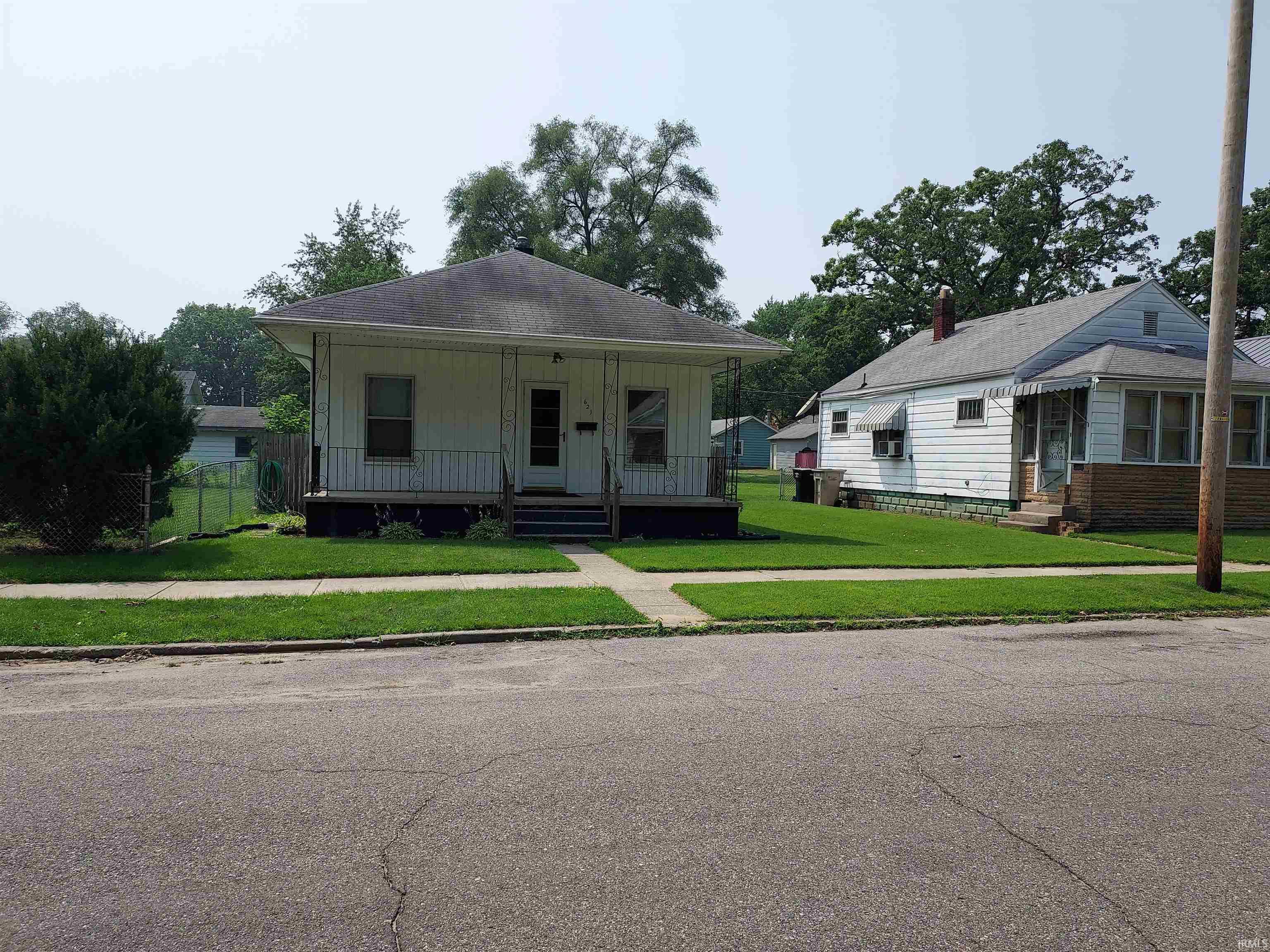 621 S 28th