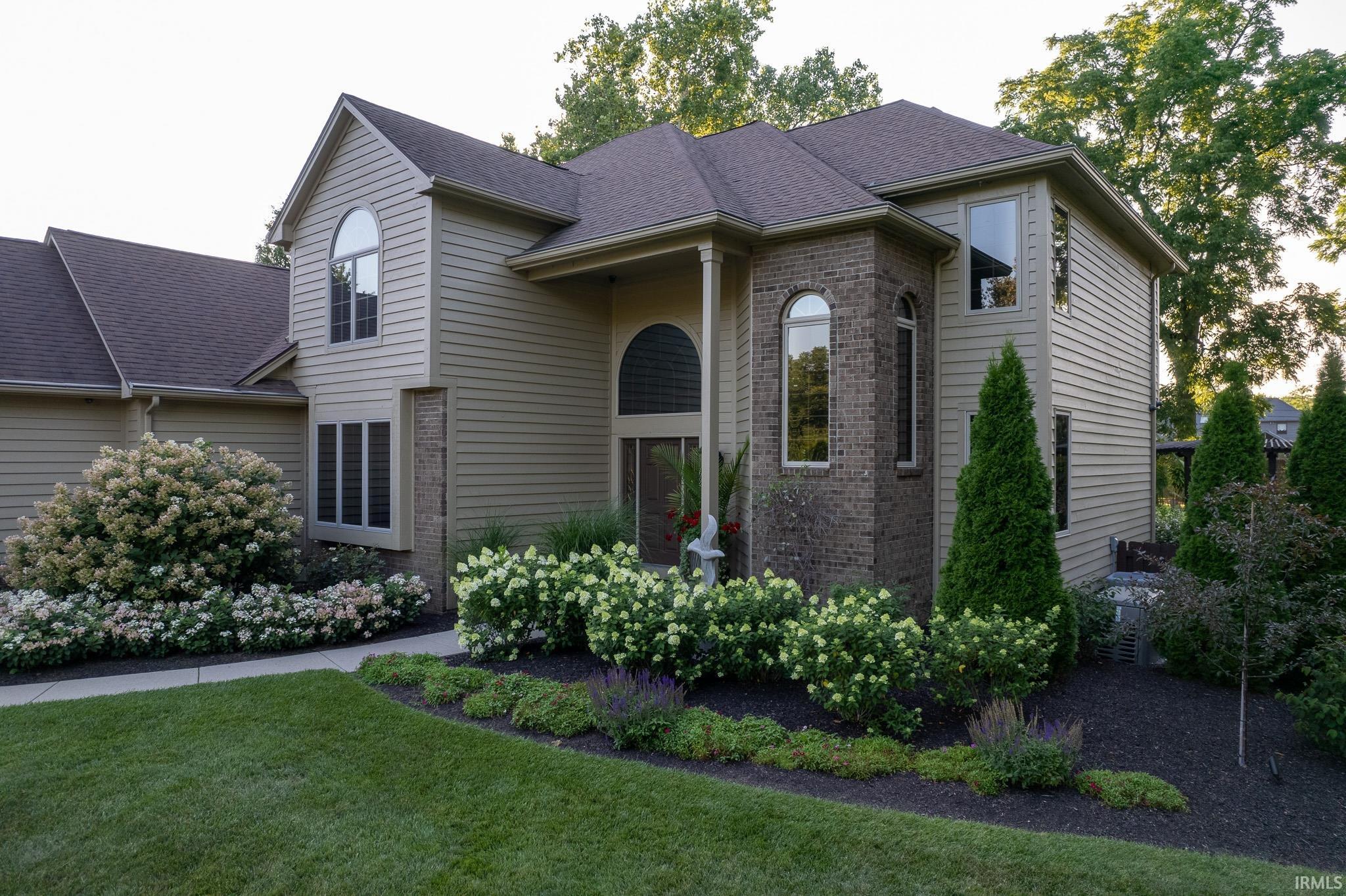 8611 Walnut Ridge