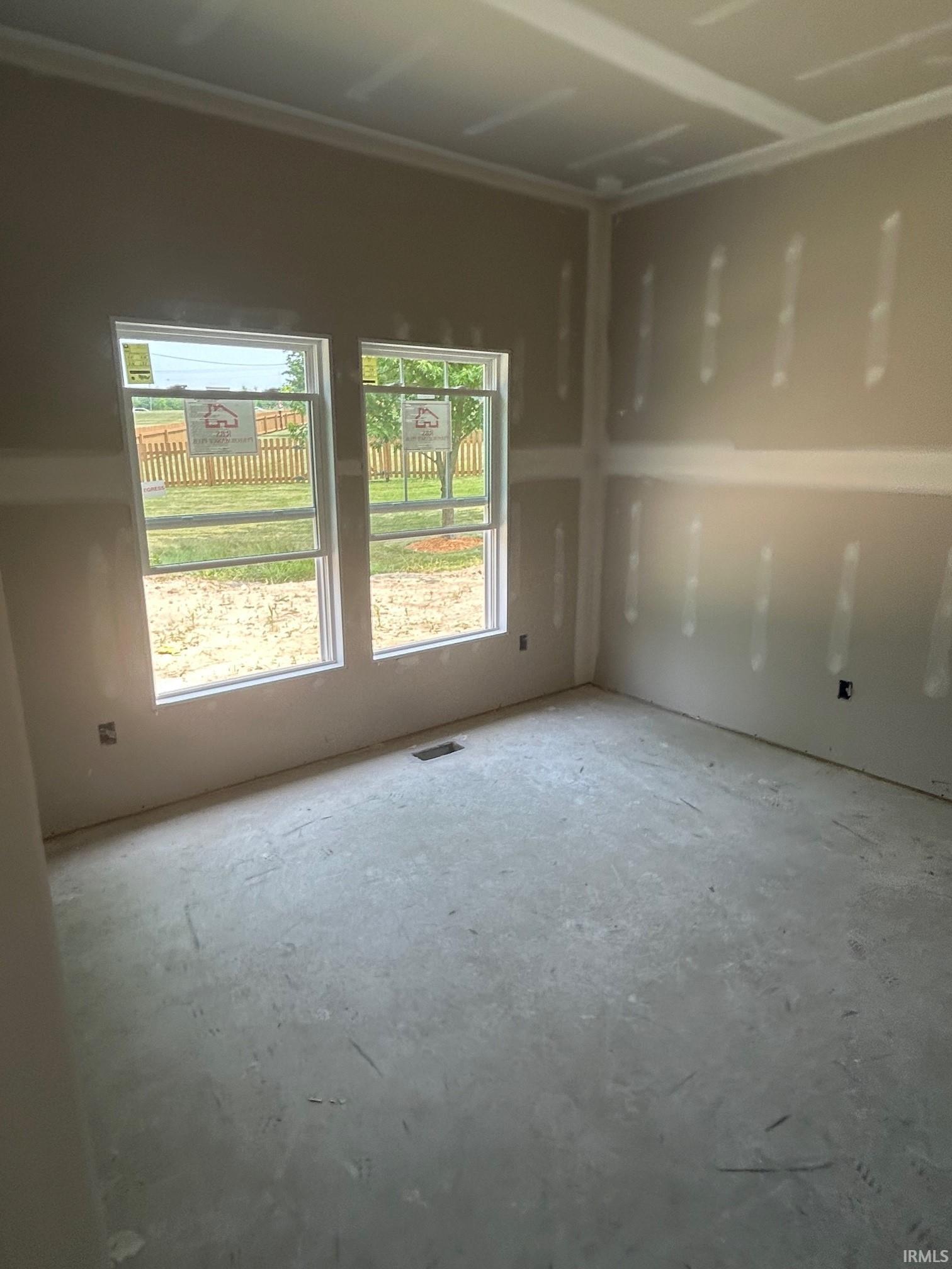 12436 Lynnbrook