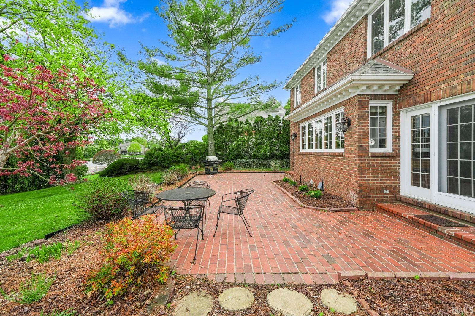 51340 Lake Pointe